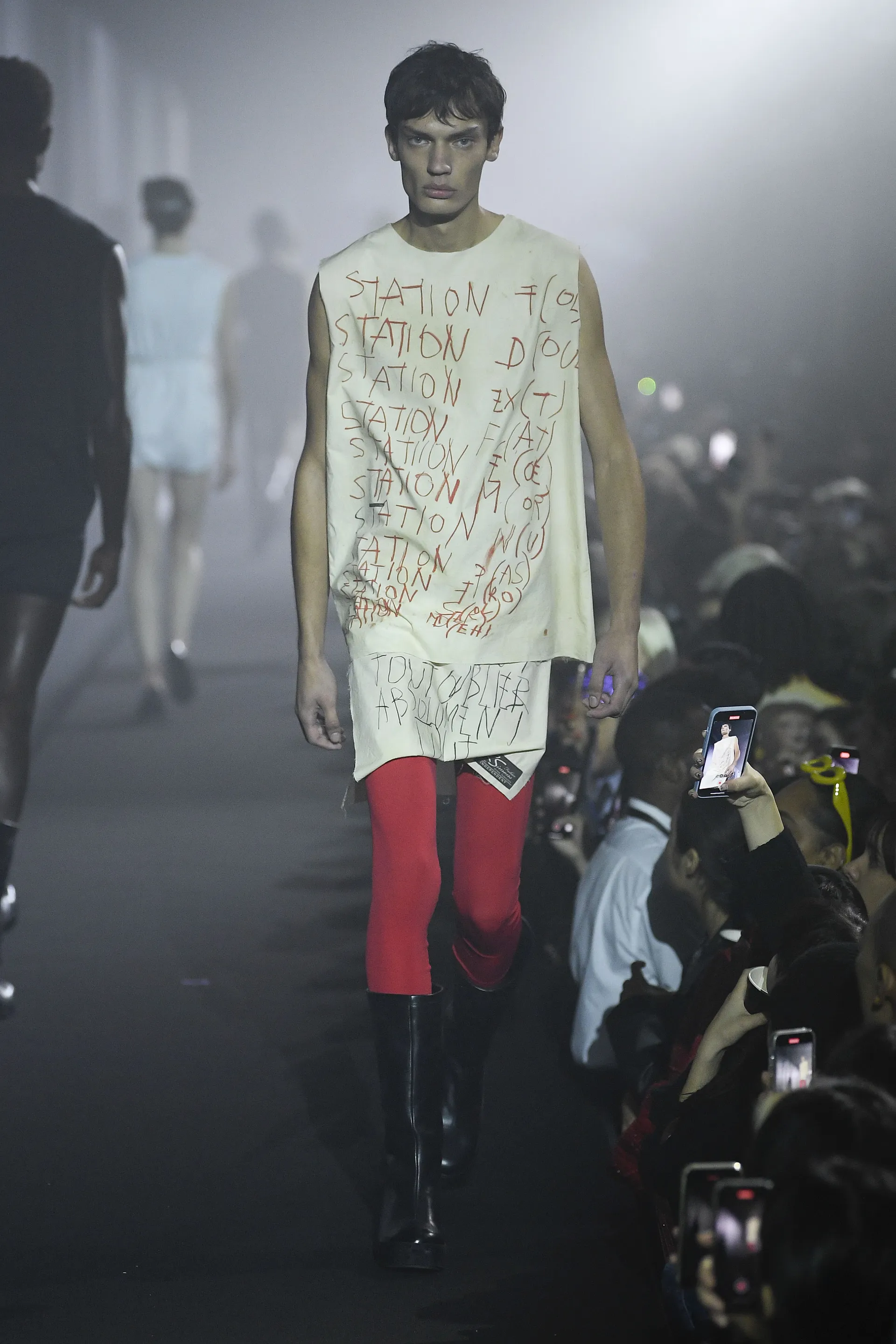 00047-raf-simons-spring-2023-ready-to-wear-credit-brand