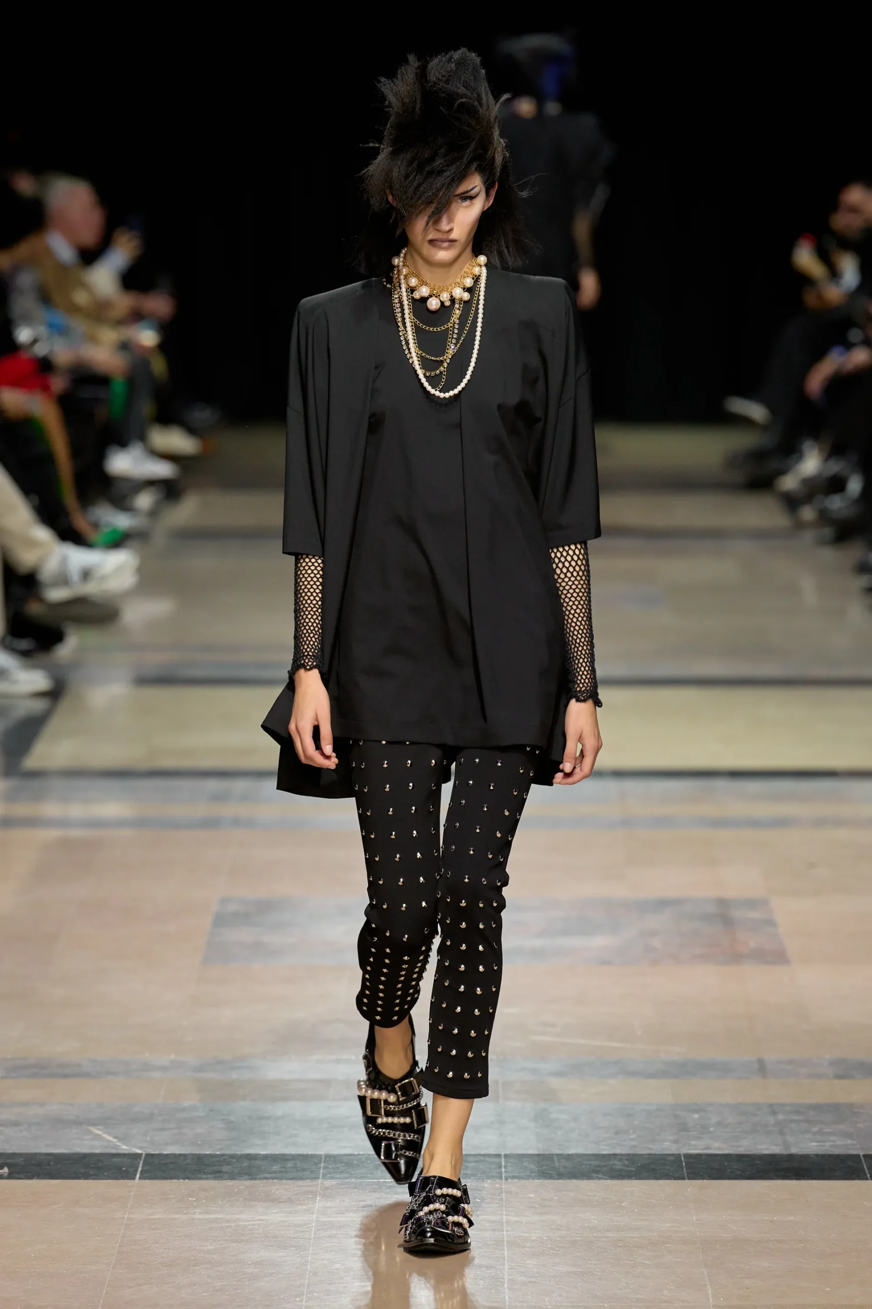 00054-junya-watanabe-spring-2023-ready-to-wear-credit-gorunway