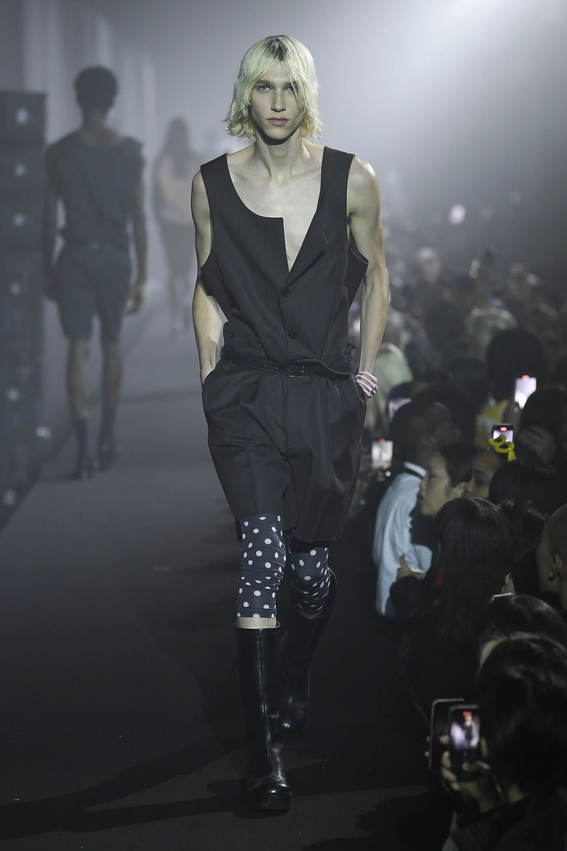00055-raf-simons-spring-2023-ready-to-wear-credit-brand