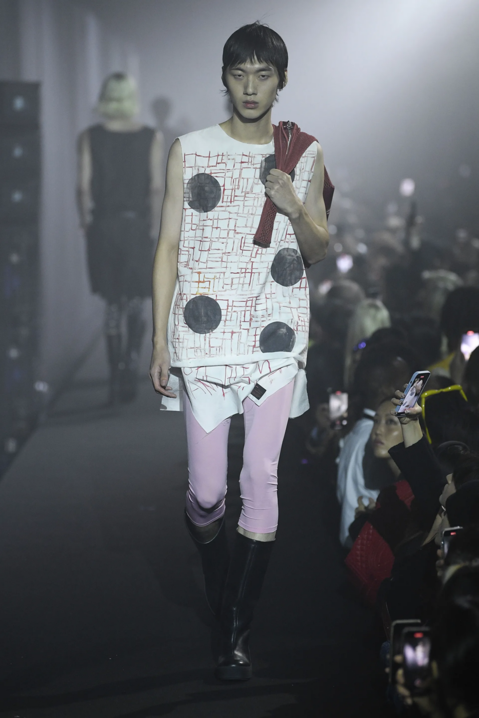 00056-raf-simons-spring-2023-ready-to-wear-credit-brand