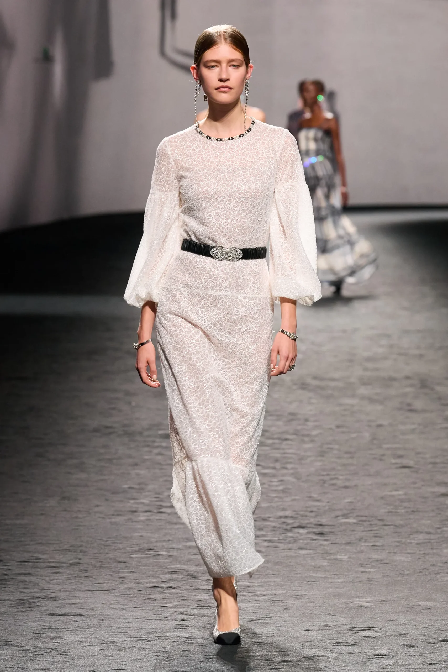 00057-chanel-spring-2023-ready-to-wear-credit-gorunway