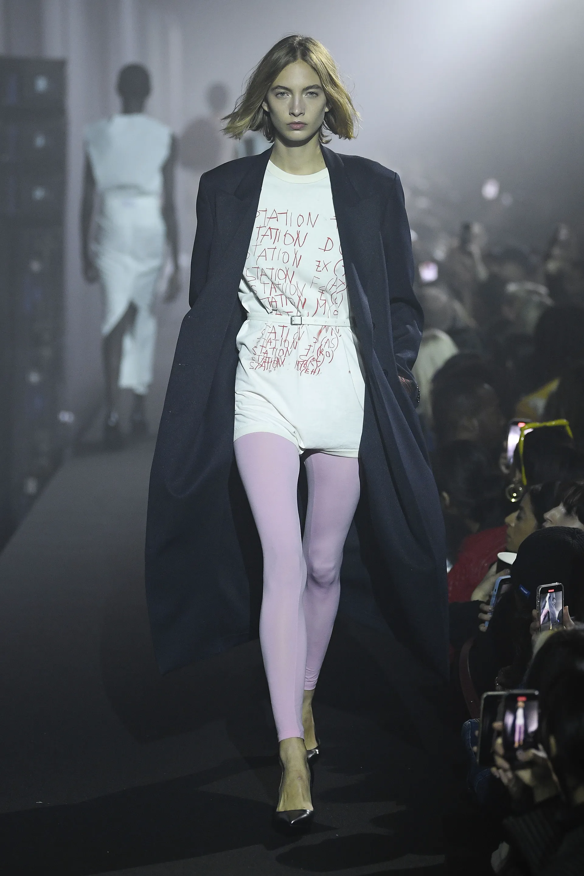 00058-raf-simons-spring-2023-ready-to-wear-credit-brand