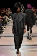 00059-junya-watanabe-spring-2023-ready-to-wear-credit-gorunway