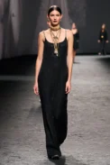 00070-chanel-spring-2023-ready-to-wear-credit-gorunway