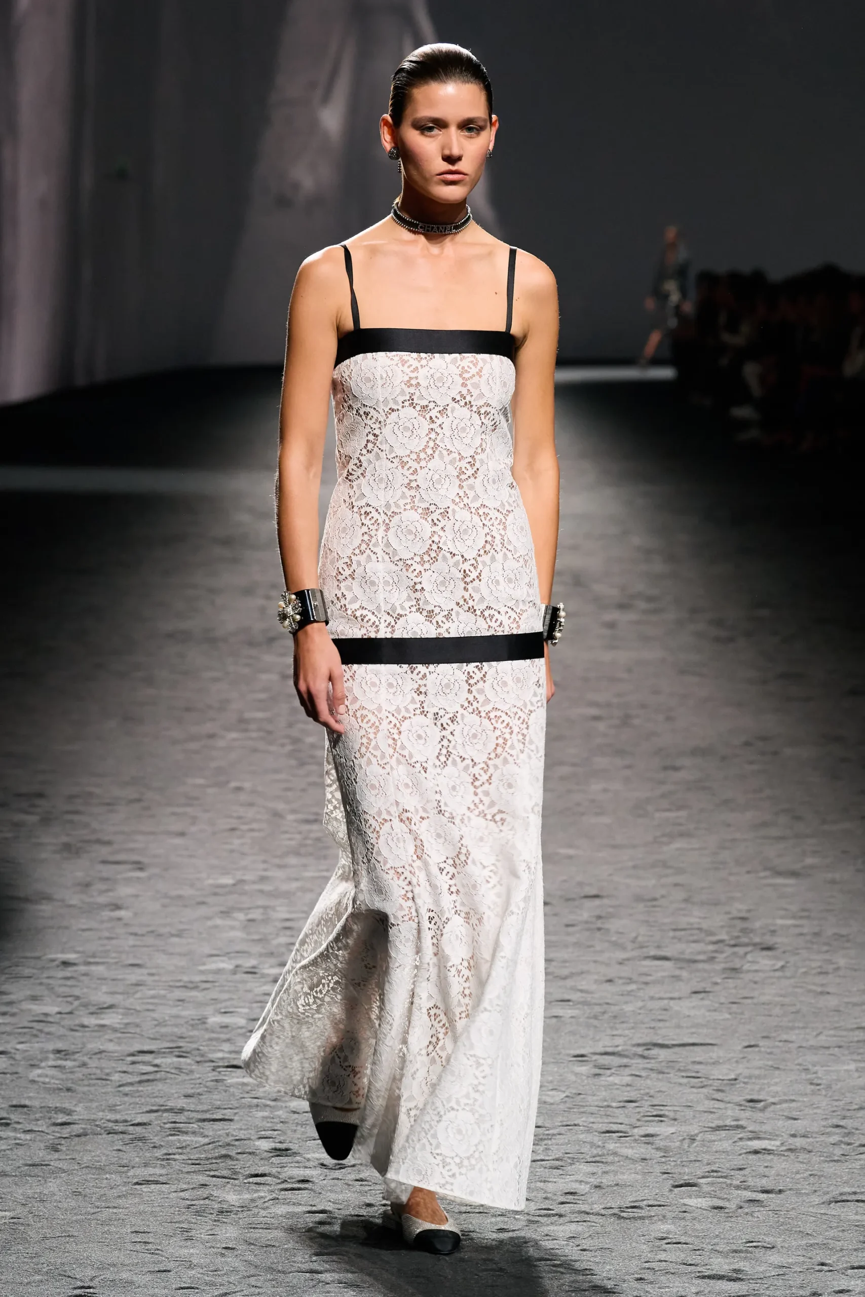 00071-chanel-spring-2023-ready-to-wear-credit-gorunway