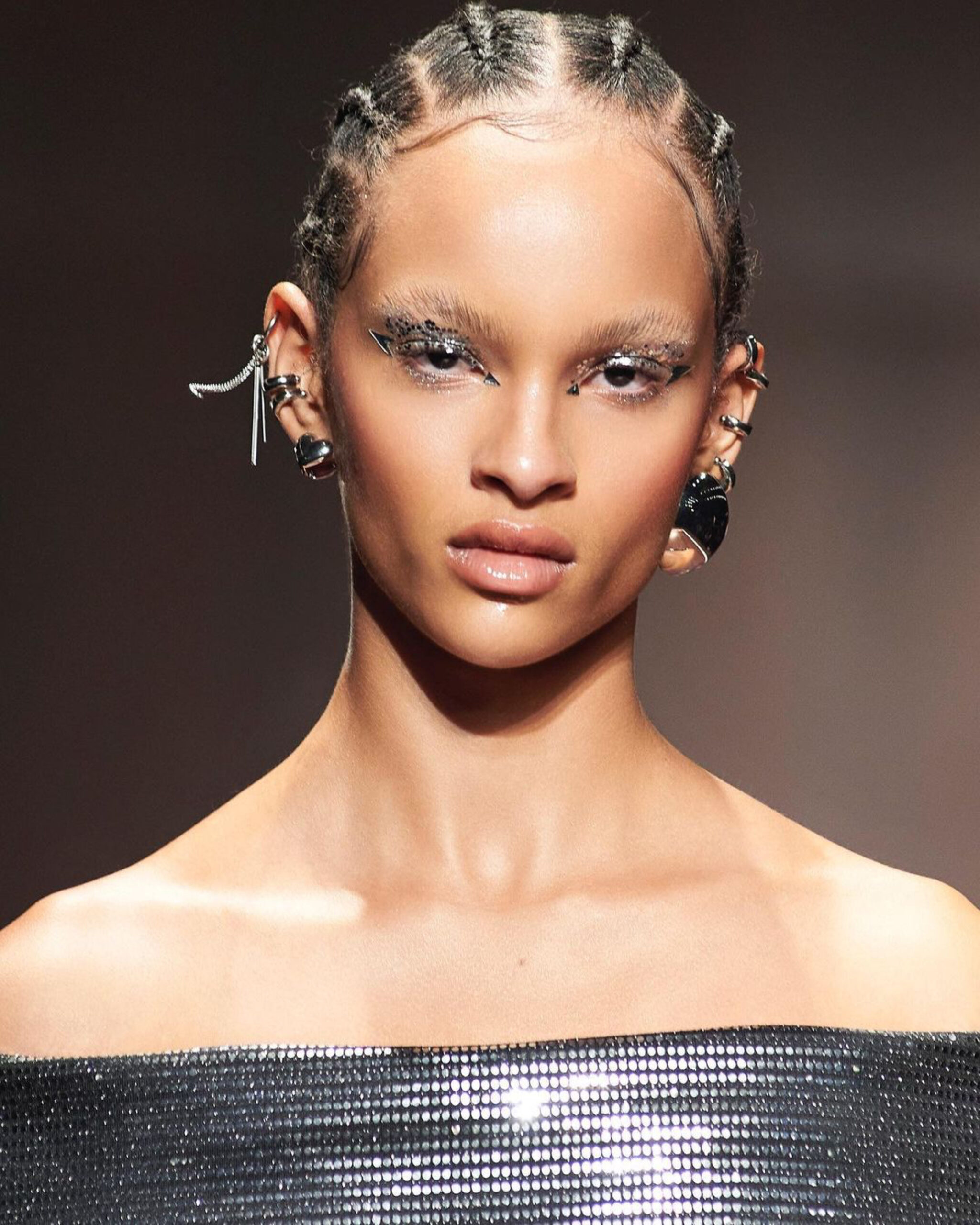 As principais tendências de beleza que se confirmaram na SPFW N54
Assistimos todos os desfiles e conversamos com maquiadores e hairstylists sobre o que vai virar moda no Brasil em termos de beleza