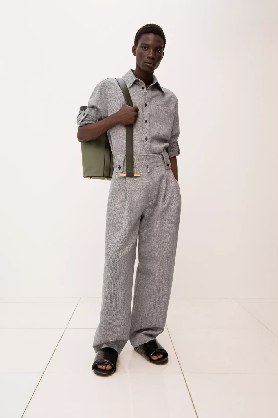 AnyConv.com__Bottega_Veneta_PS23_Vogue_024