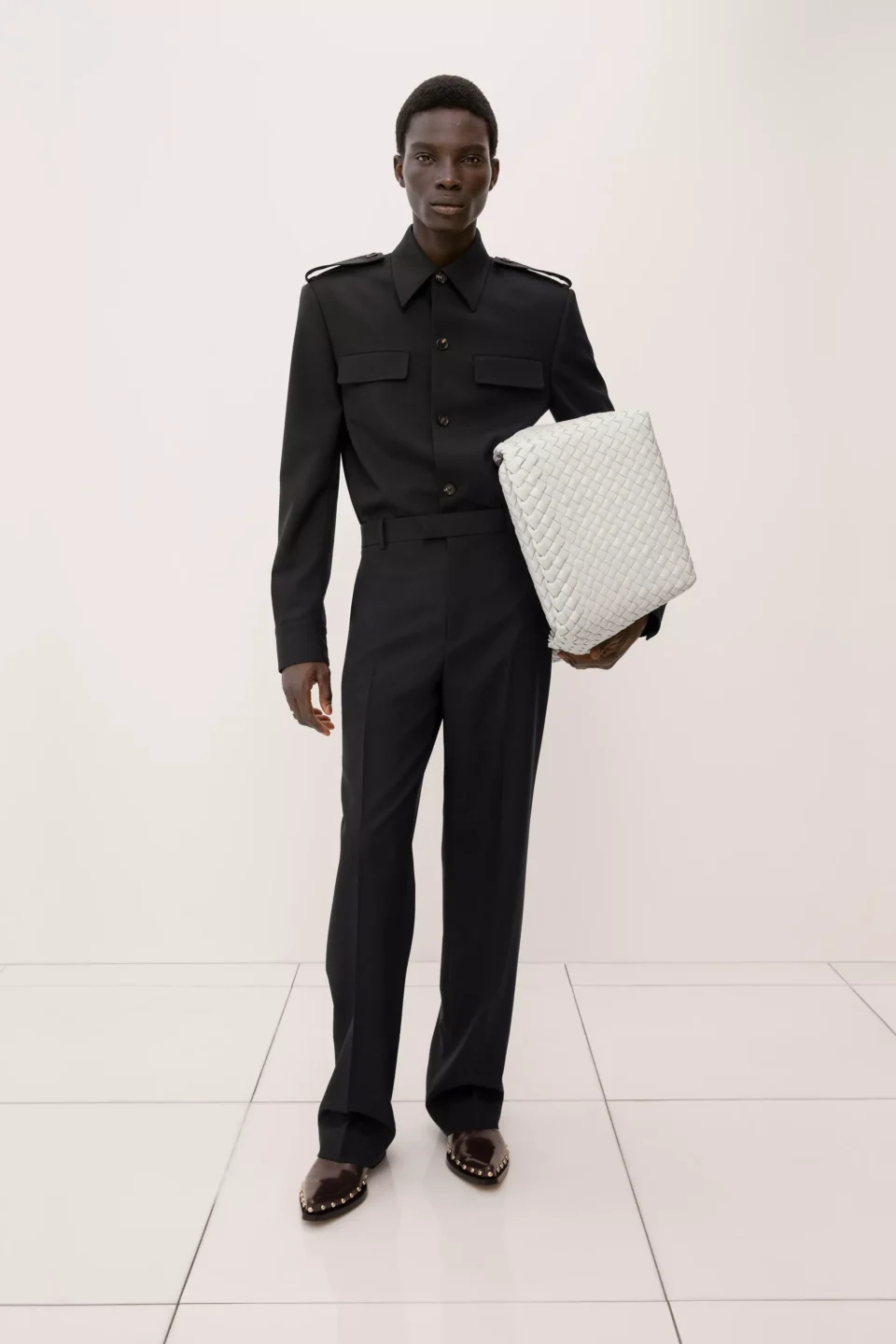 AnyConv.com__Bottega_Veneta_PS23_Vogue_032