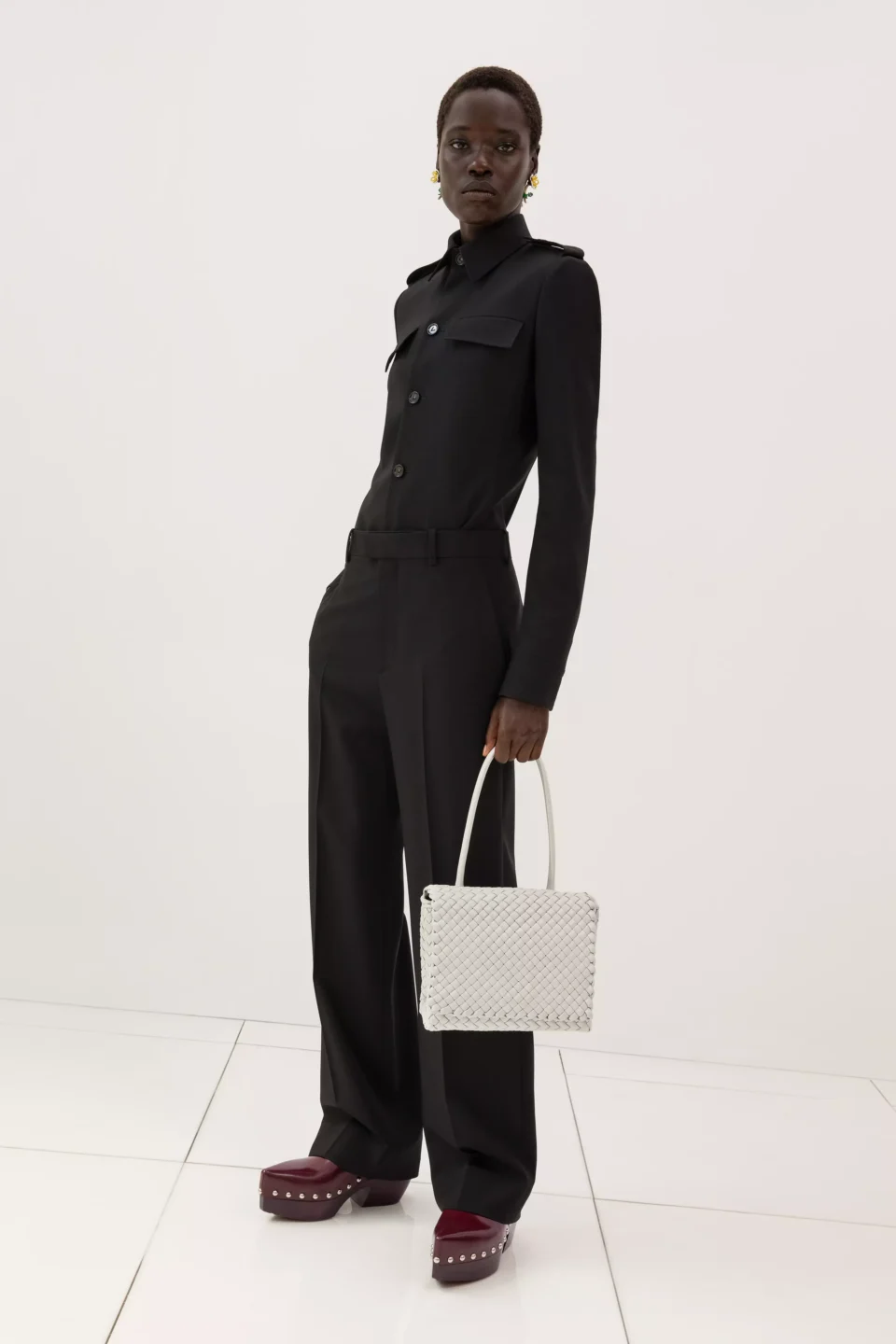 AnyConv.com__Bottega_Veneta_PS23_Vogue_033