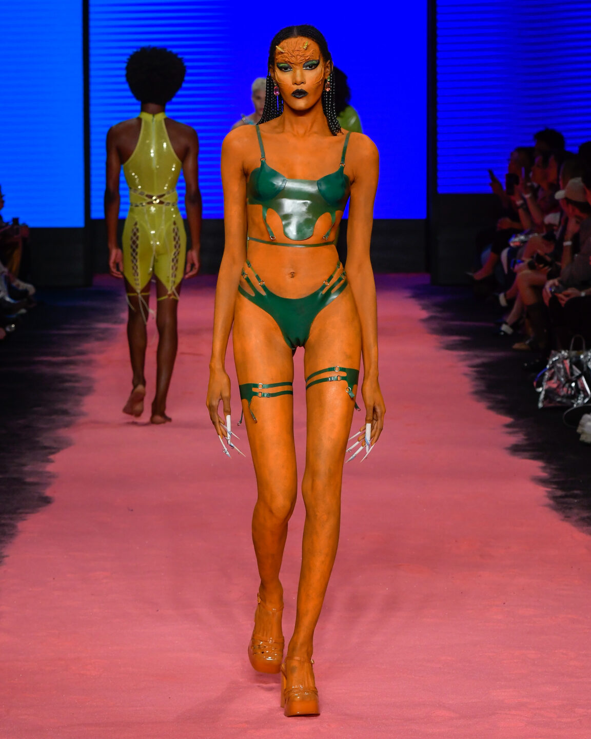 Bold Strap

SPFW N54

Ze Takahashi / @agfotosite