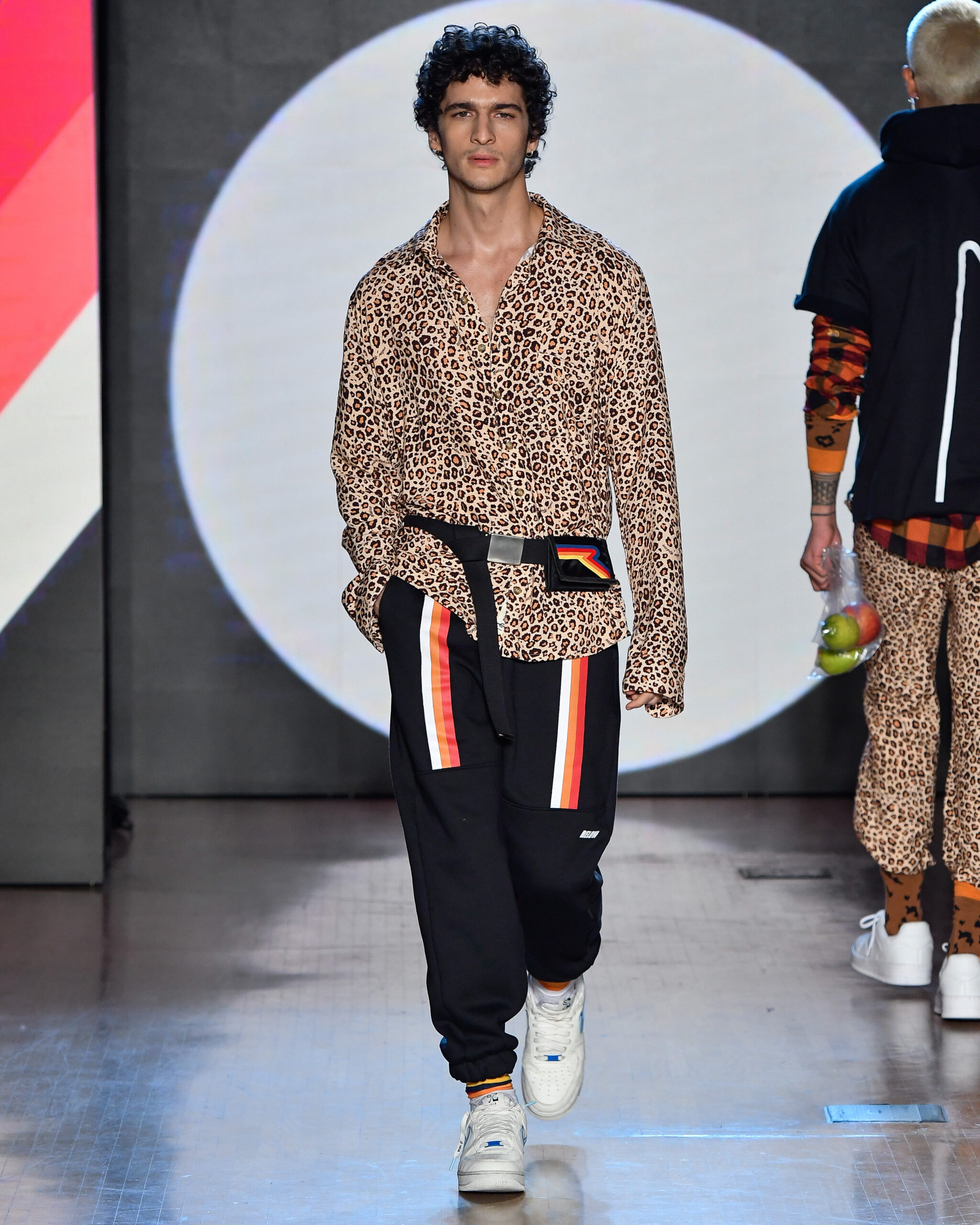 Rellow

SPFW N54

Ze Takahashi / @agfotosite