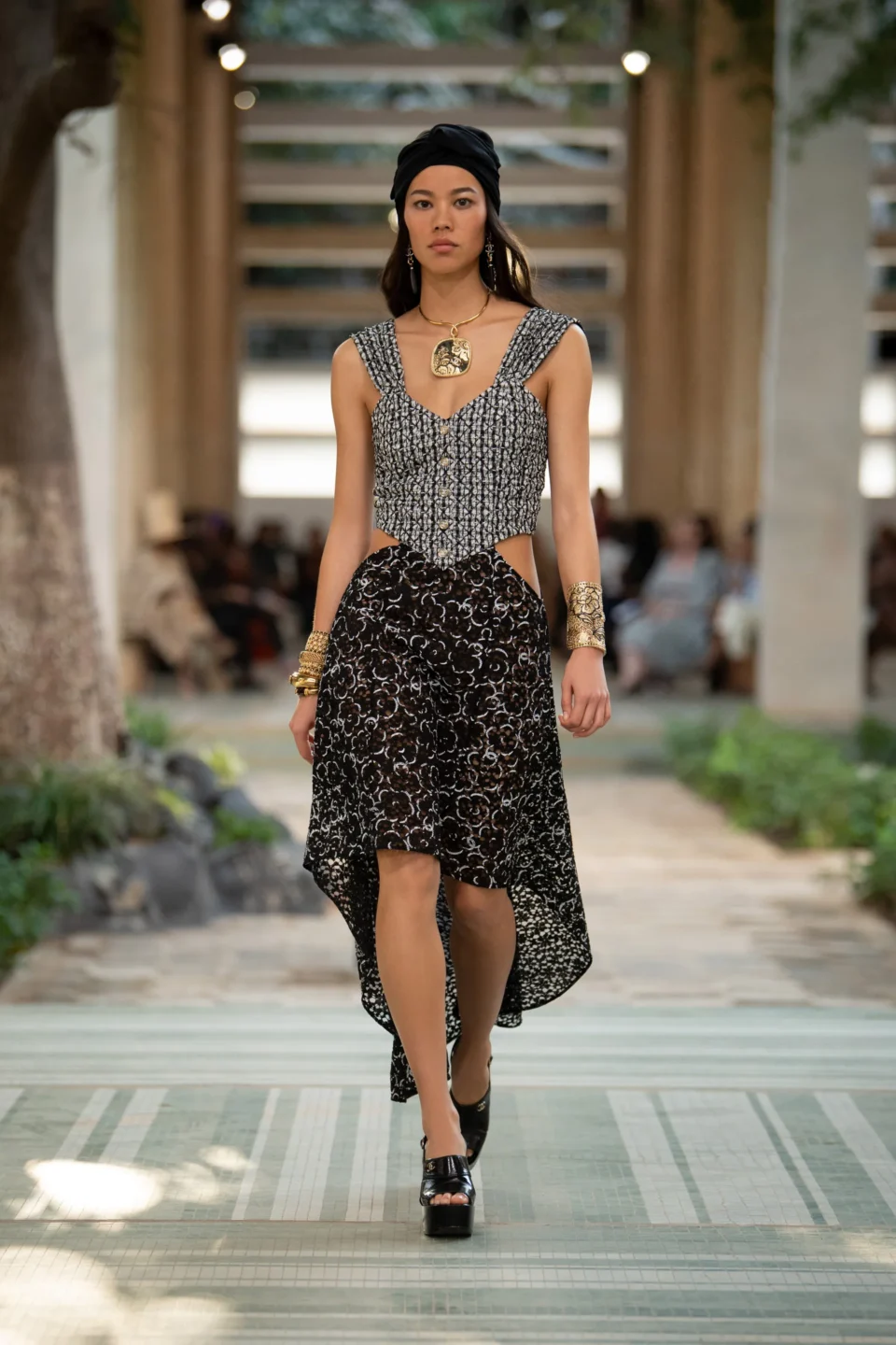 00055-chanel-pre-fall-2023-credit-brand