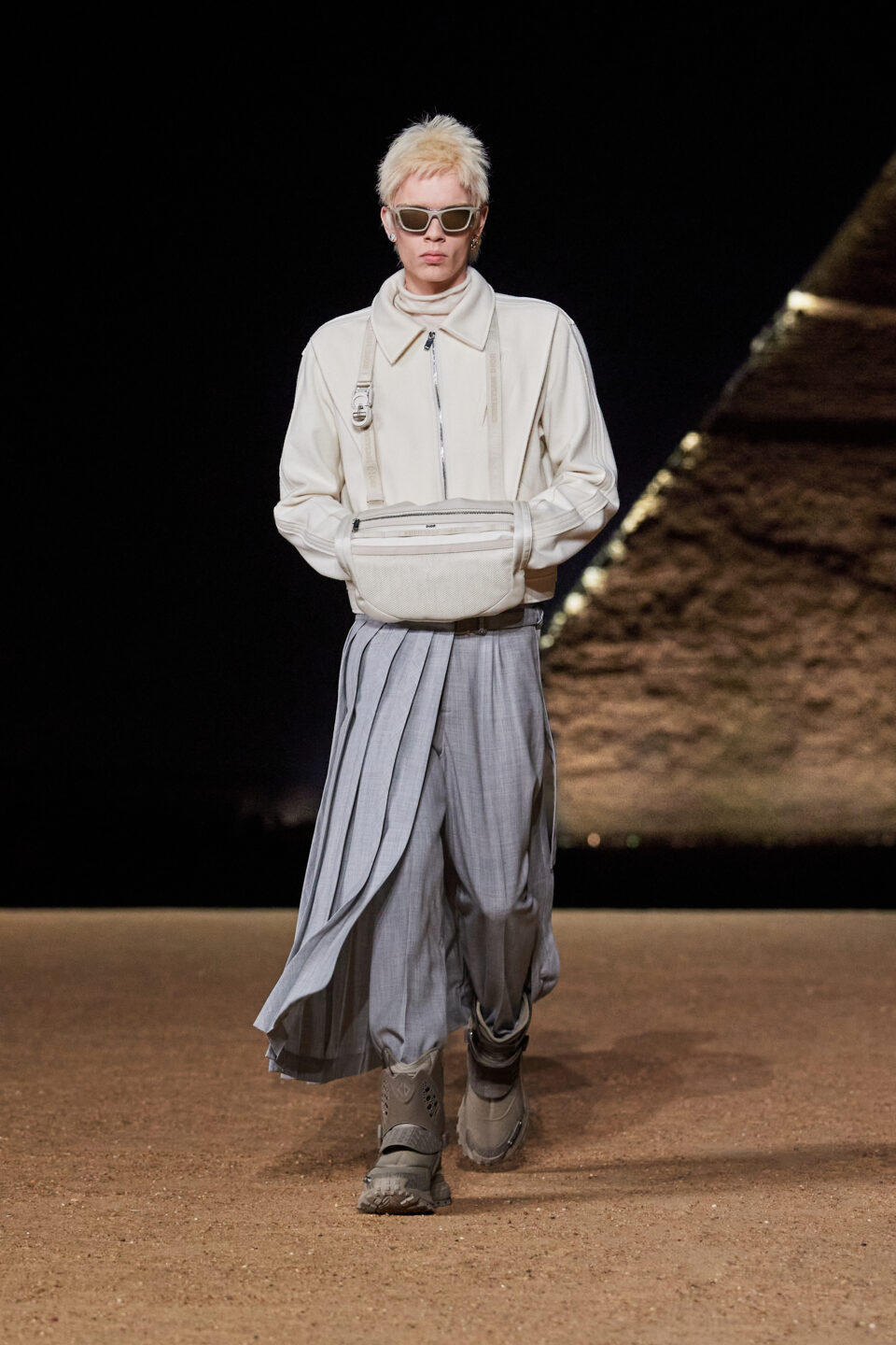LOOK14