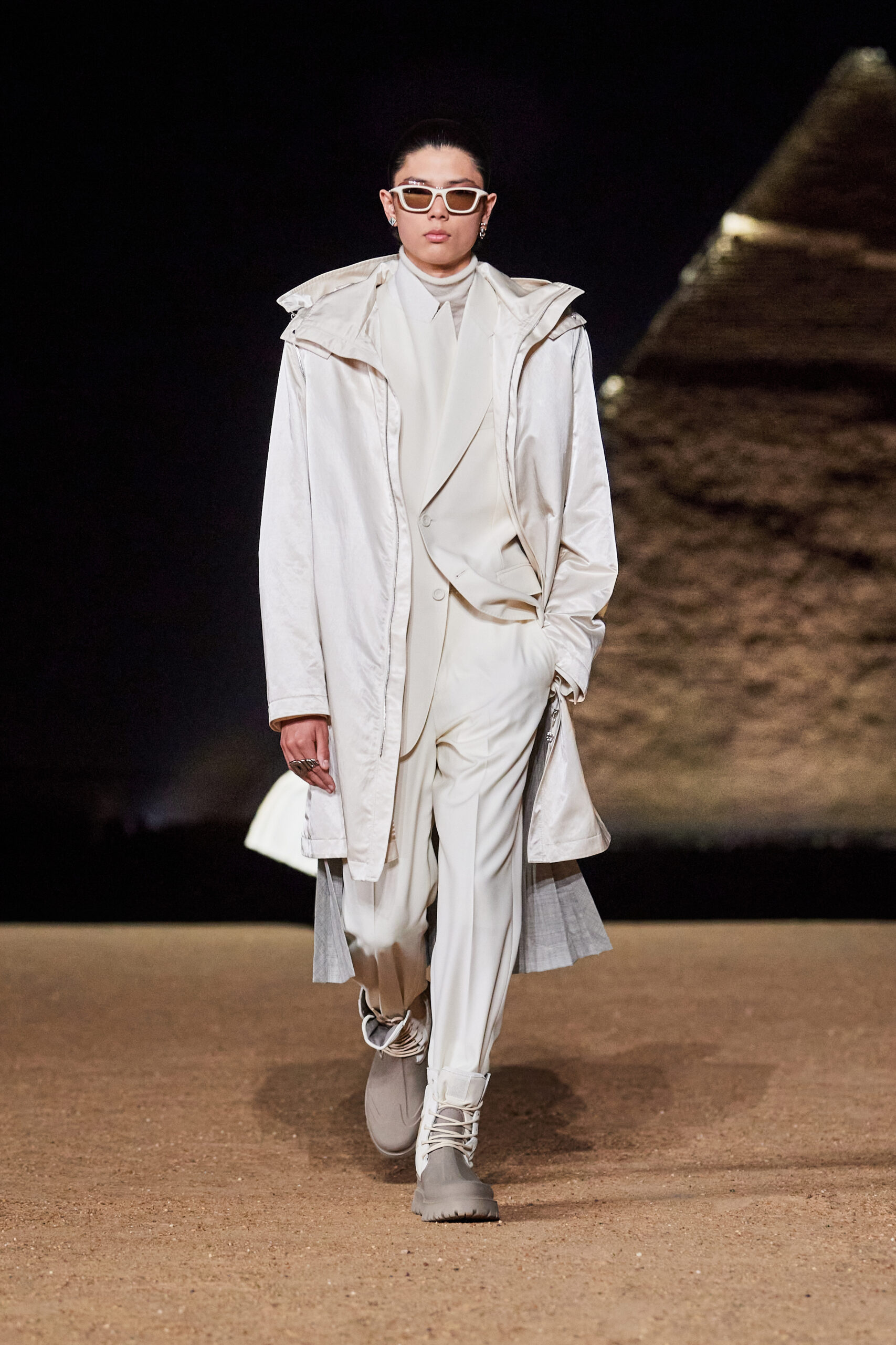 LOOK15