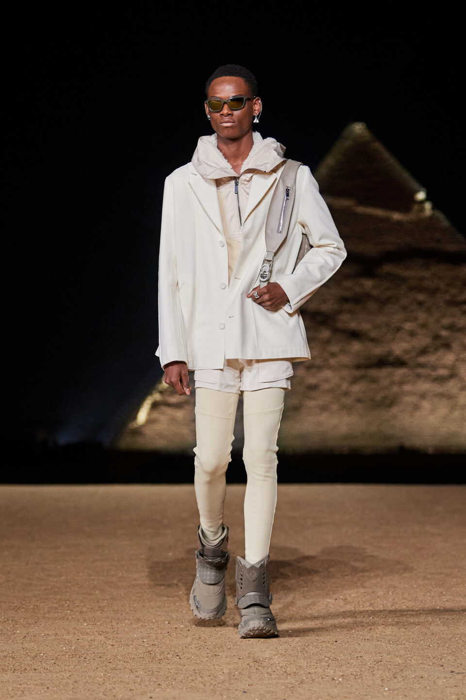LOOK21