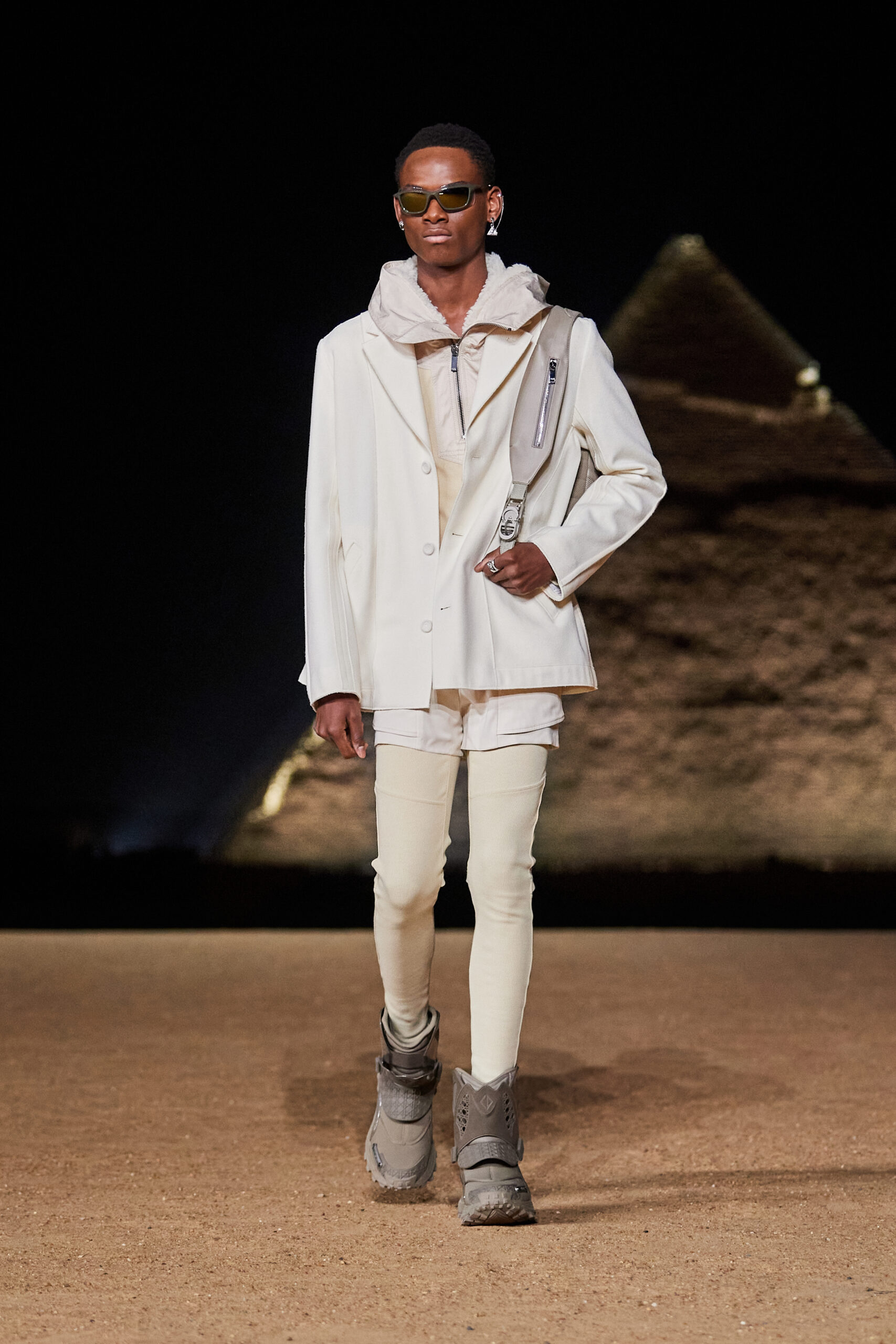 LOOK21