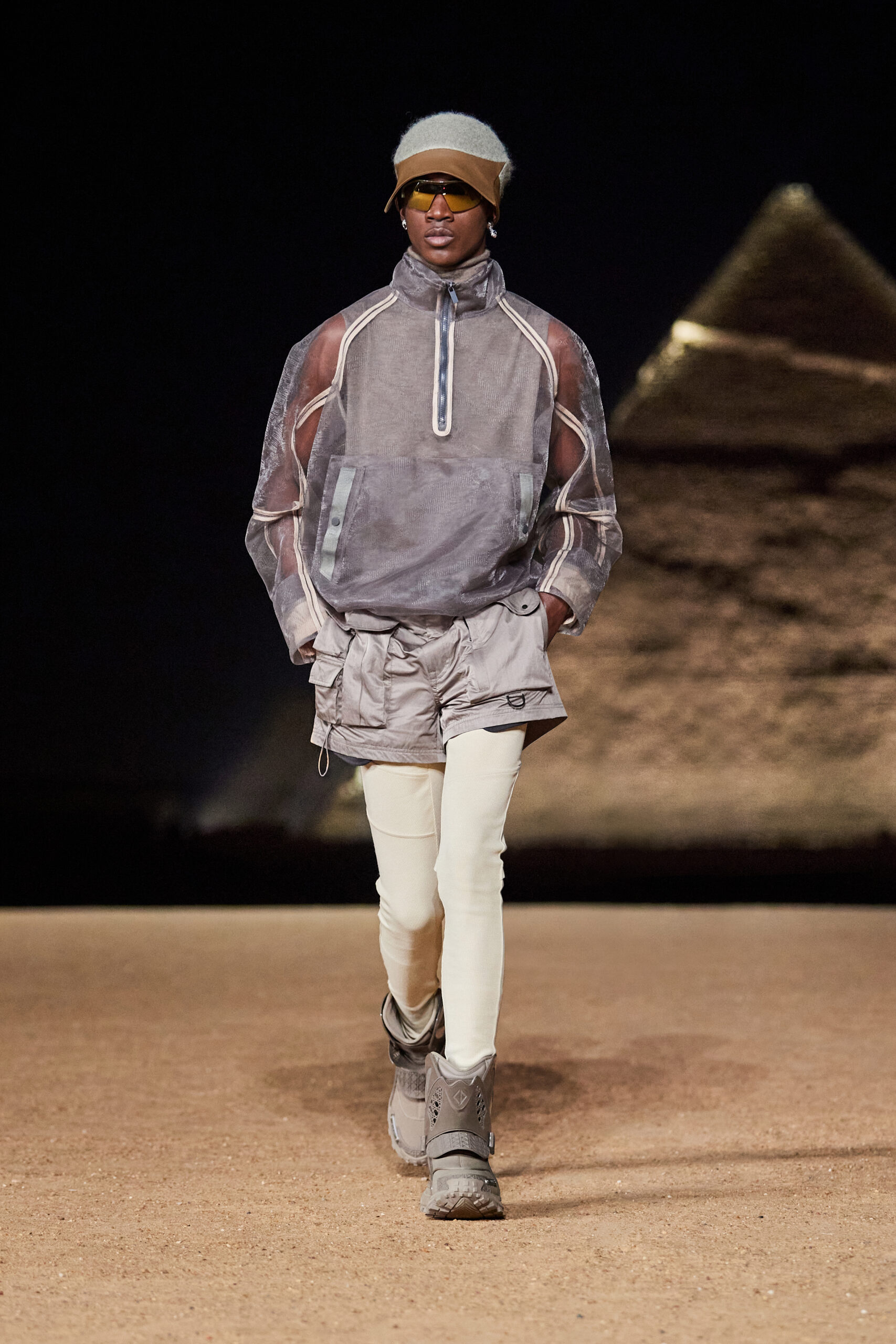 LOOK35