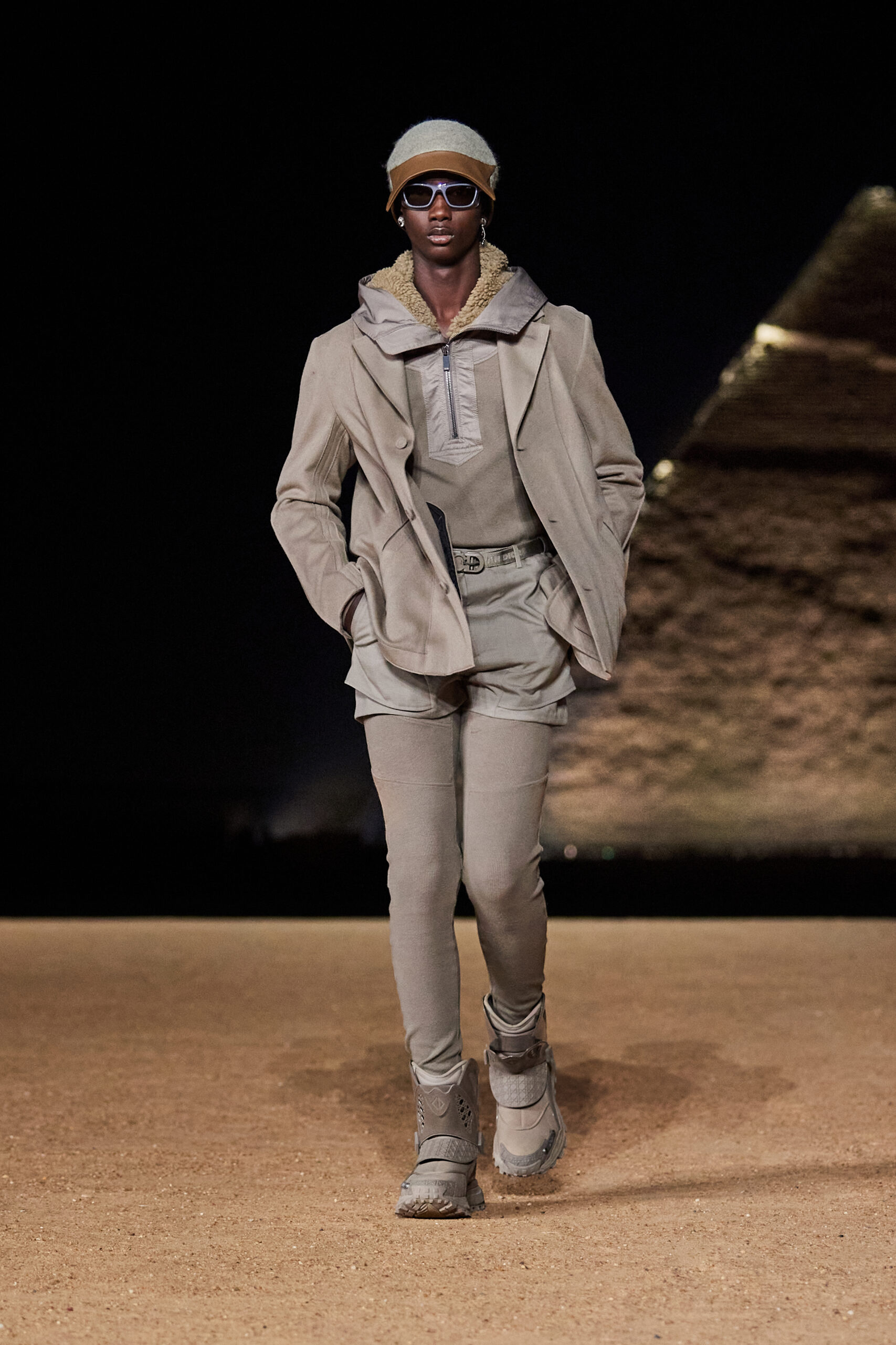 LOOK42