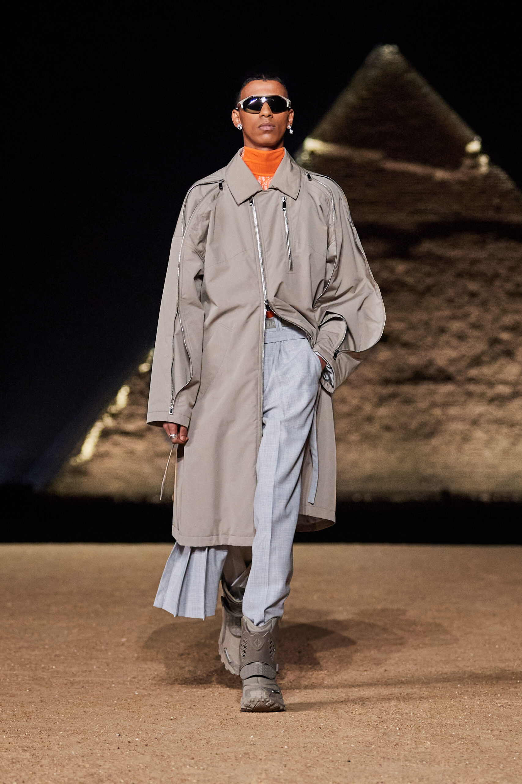 LOOK46