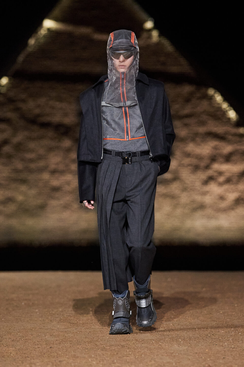 LOOK49