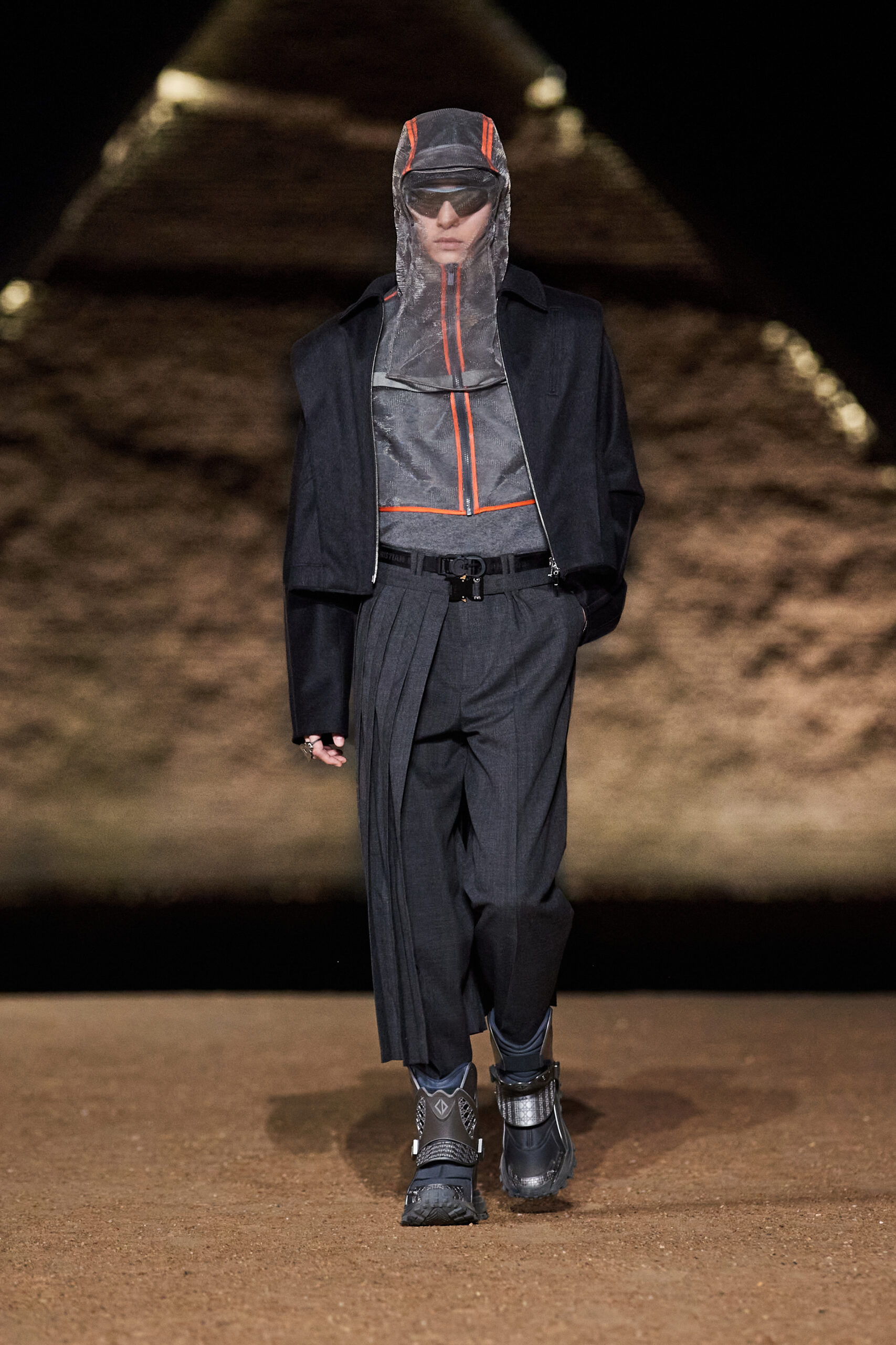 LOOK49