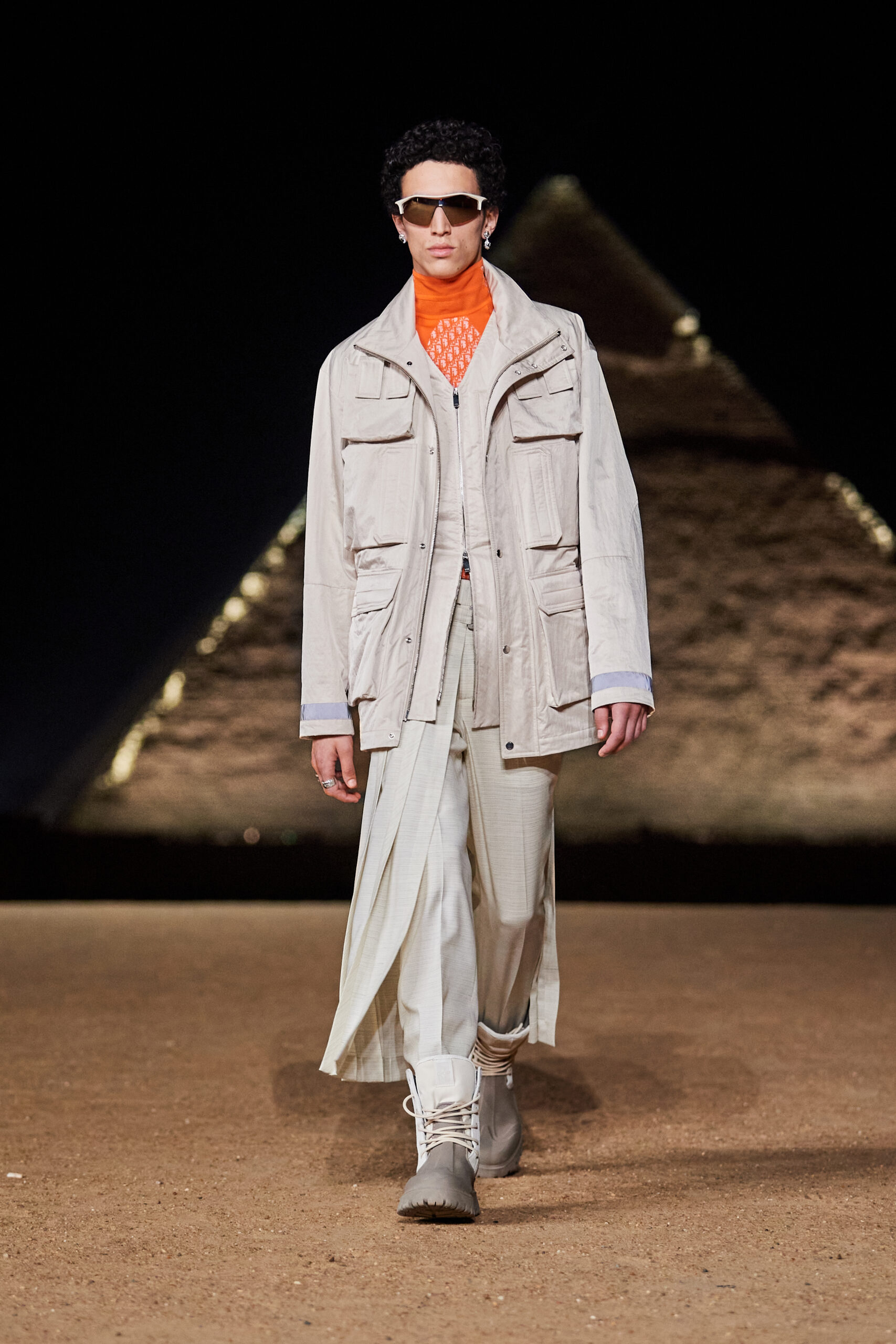 LOOK51