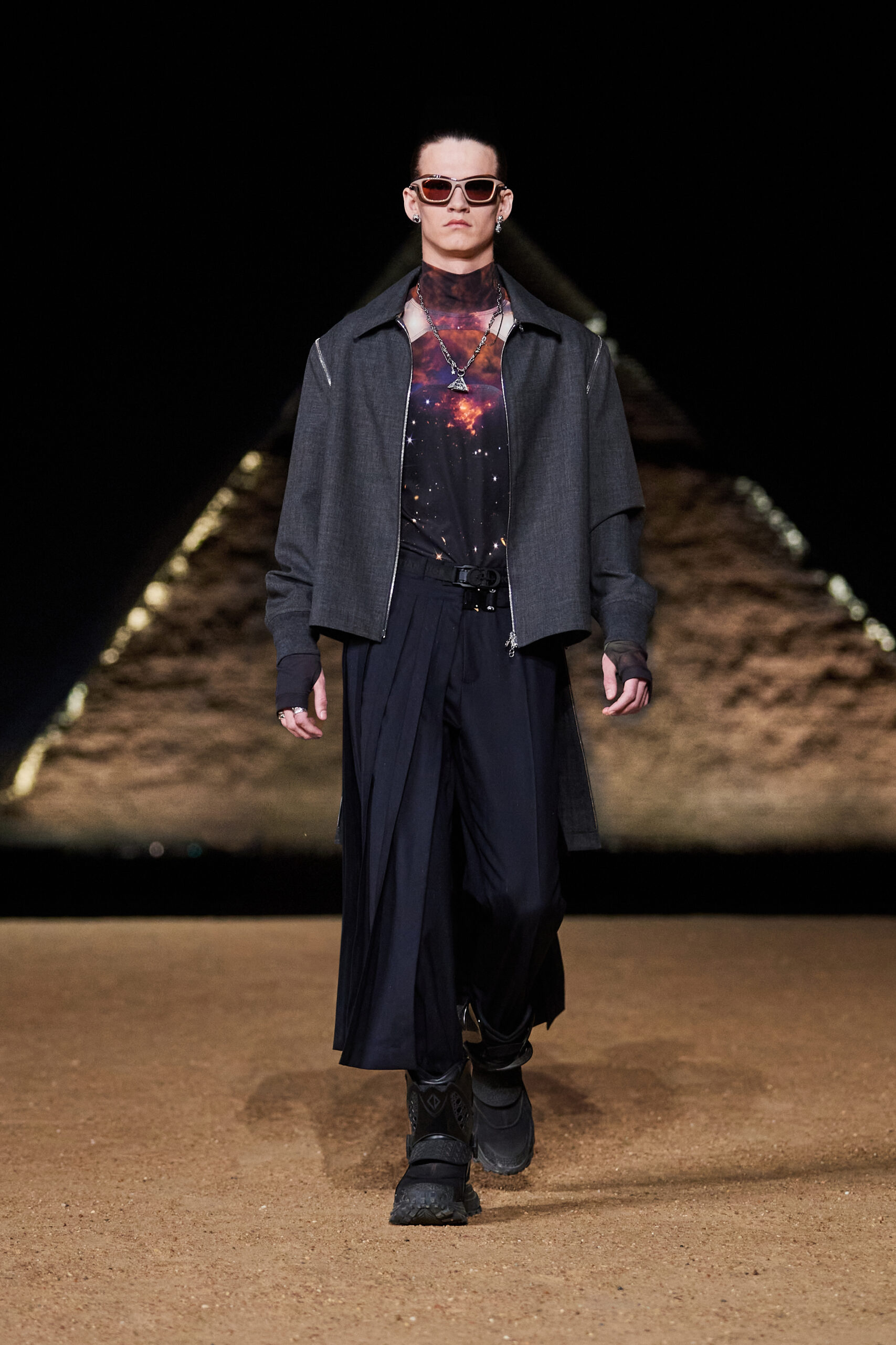 LOOK67