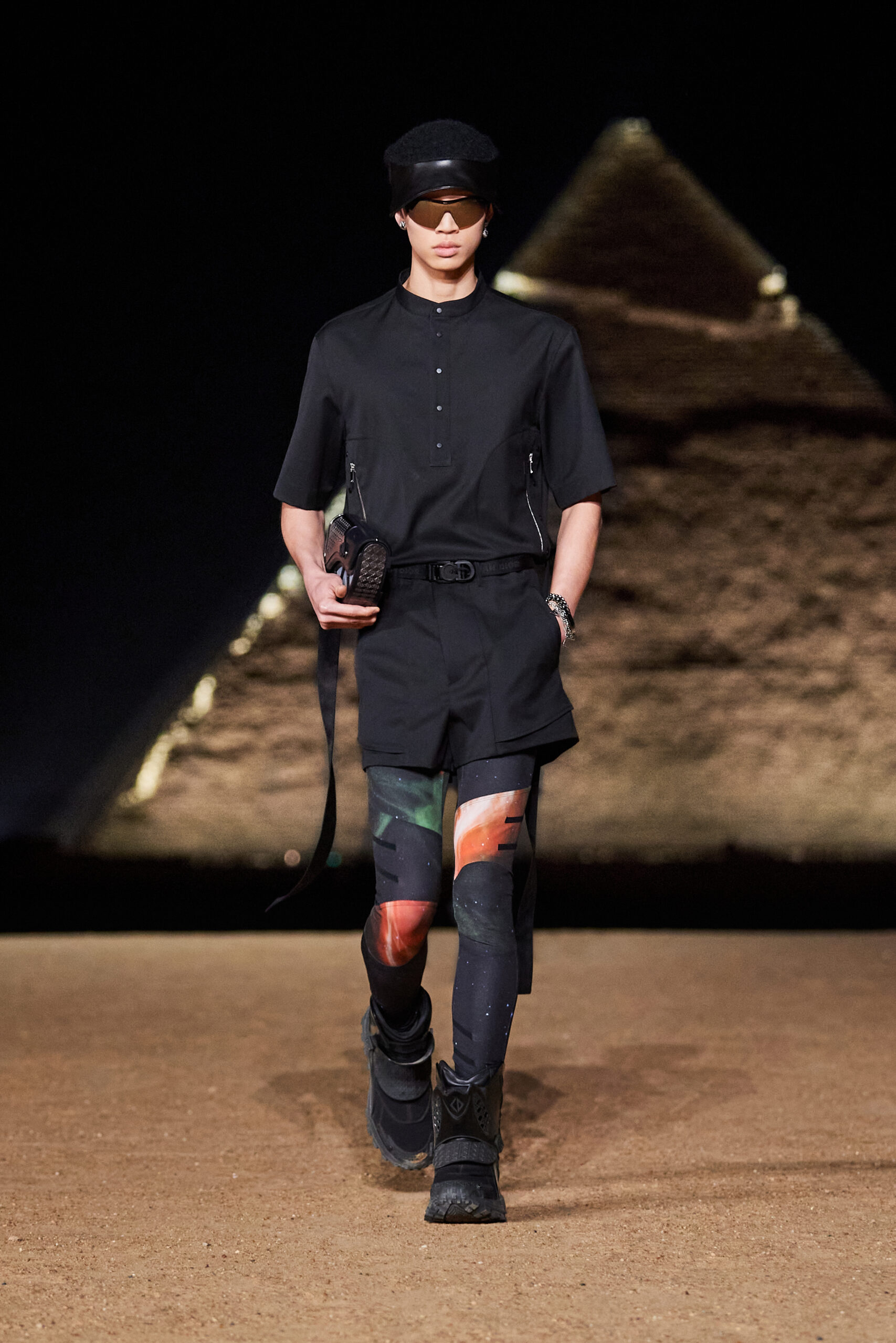 LOOK68