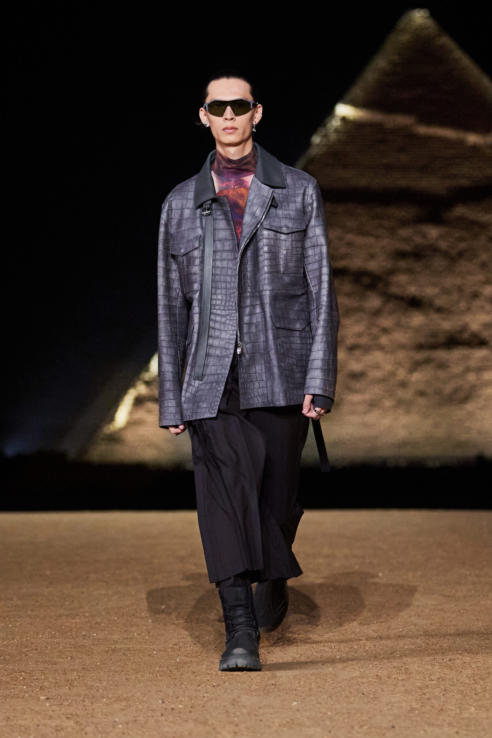 LOOK71