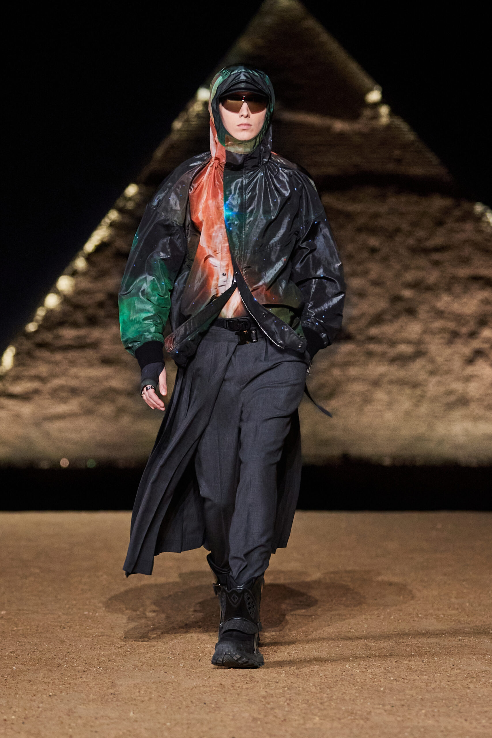 LOOK74