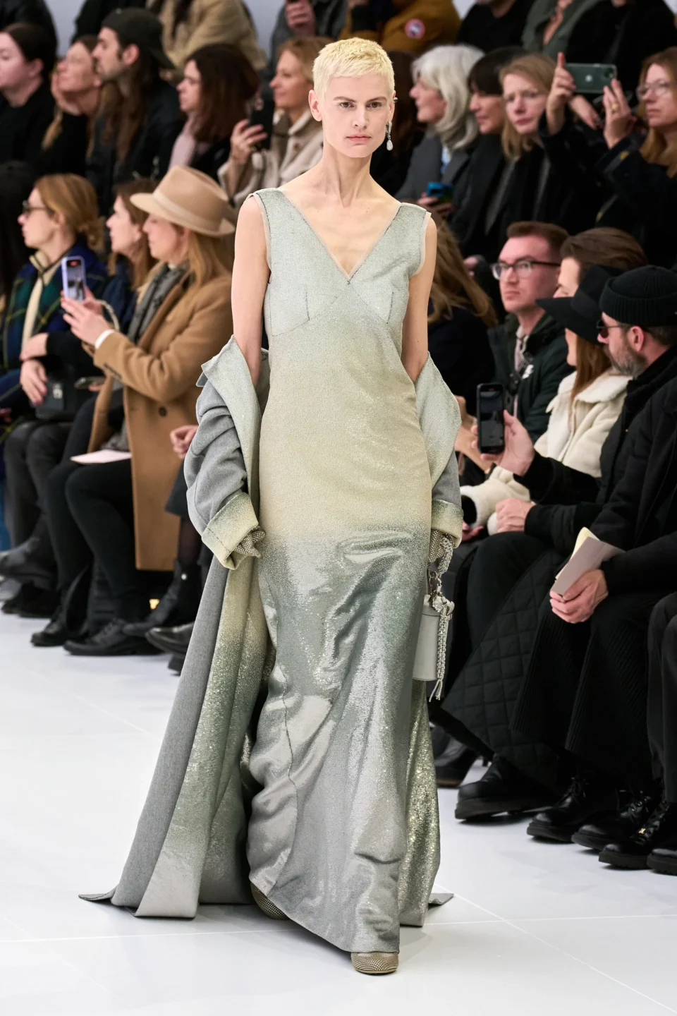 00001-fendi-spring-2023-couture-credit-gorunway