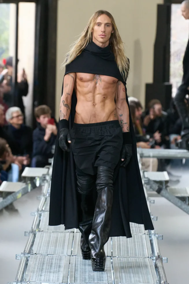 00001-rick-owens-fall-2023-menswear-credit-gorunway