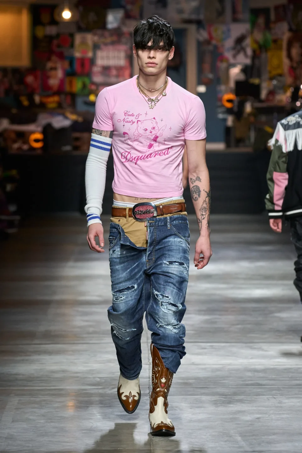 00002-dsquared2-fall-2023-mens-credit-gorunway