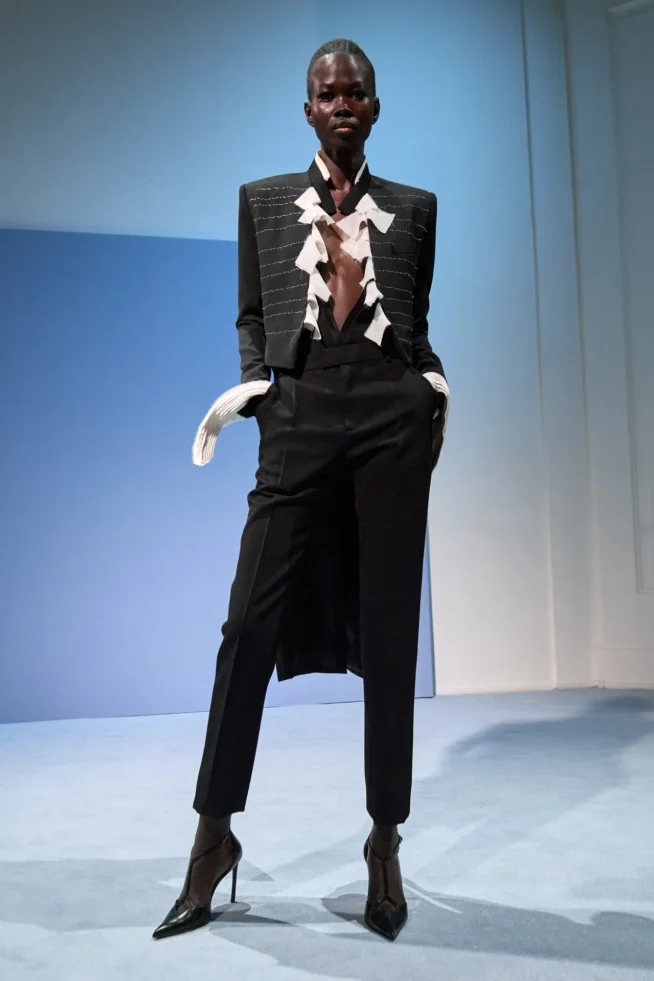 00002-jean-paul-gaultier-spring-2023-couture-gorunway