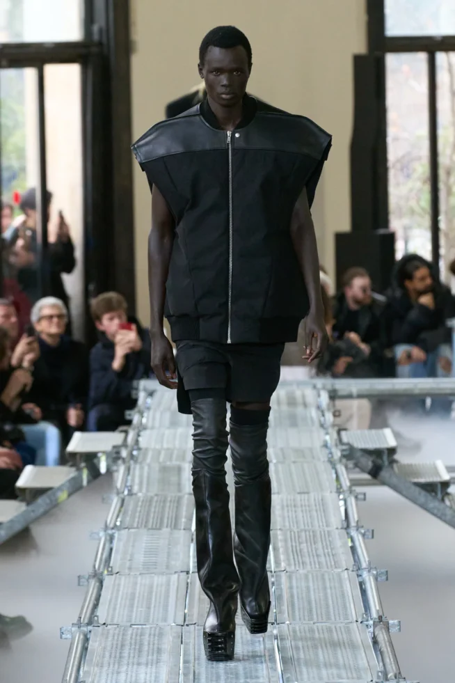 00003-rick-owens-fall-2023-menswear-credit-gorunway