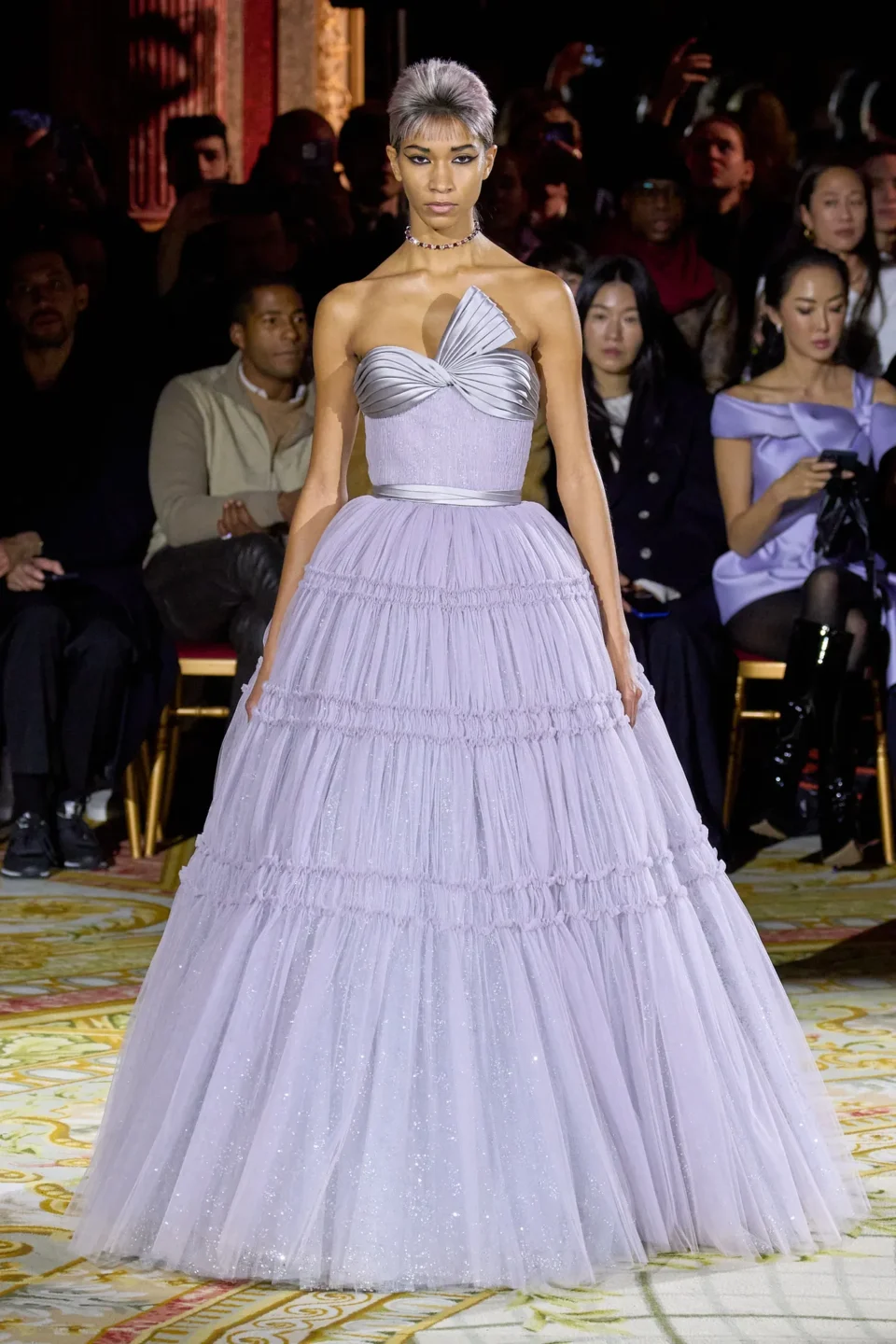 00003-viktor-and-rolf-couture-spring-2023-gorunway-brand