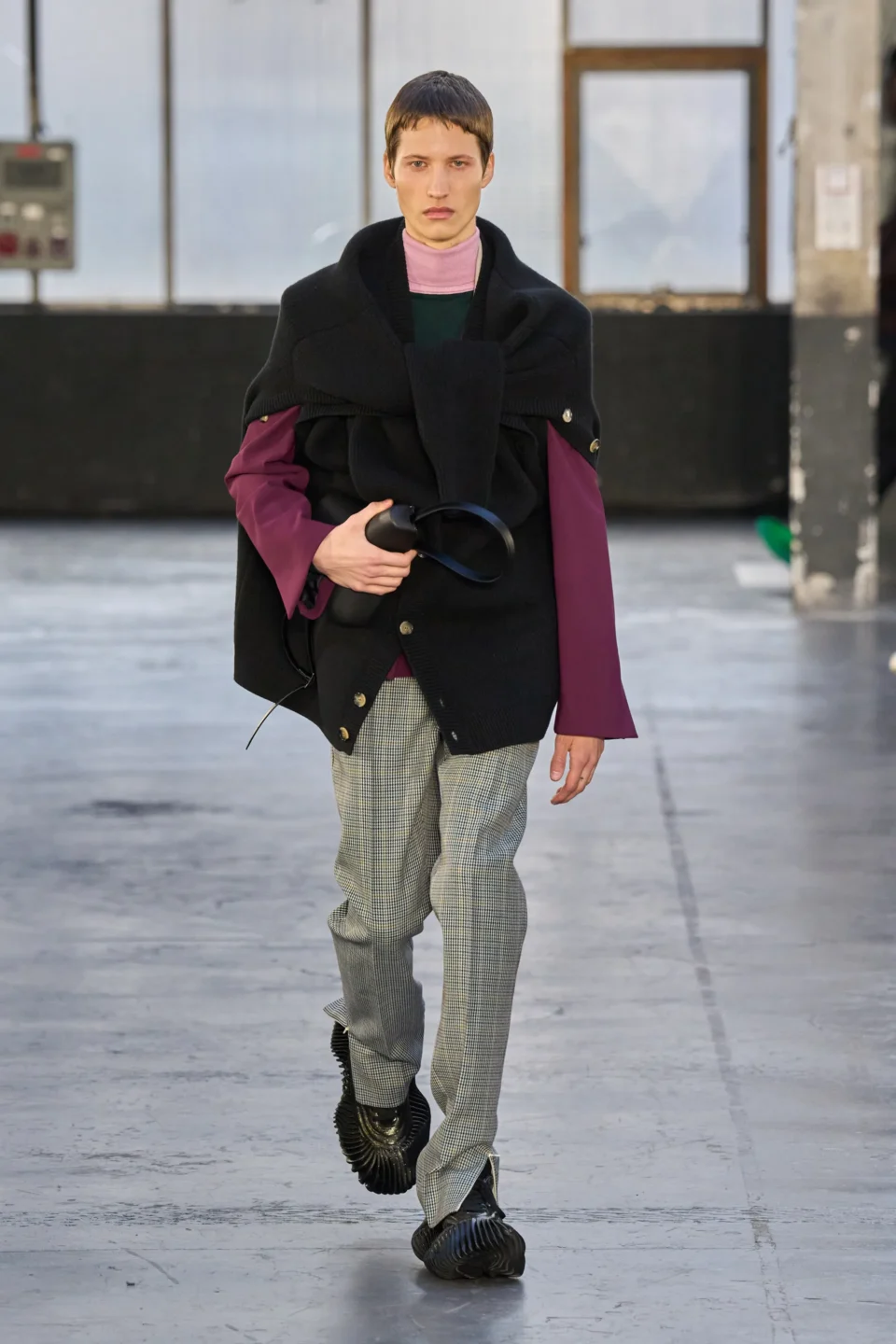 00004-botter-fall-2023-menswear-credit-gorunway