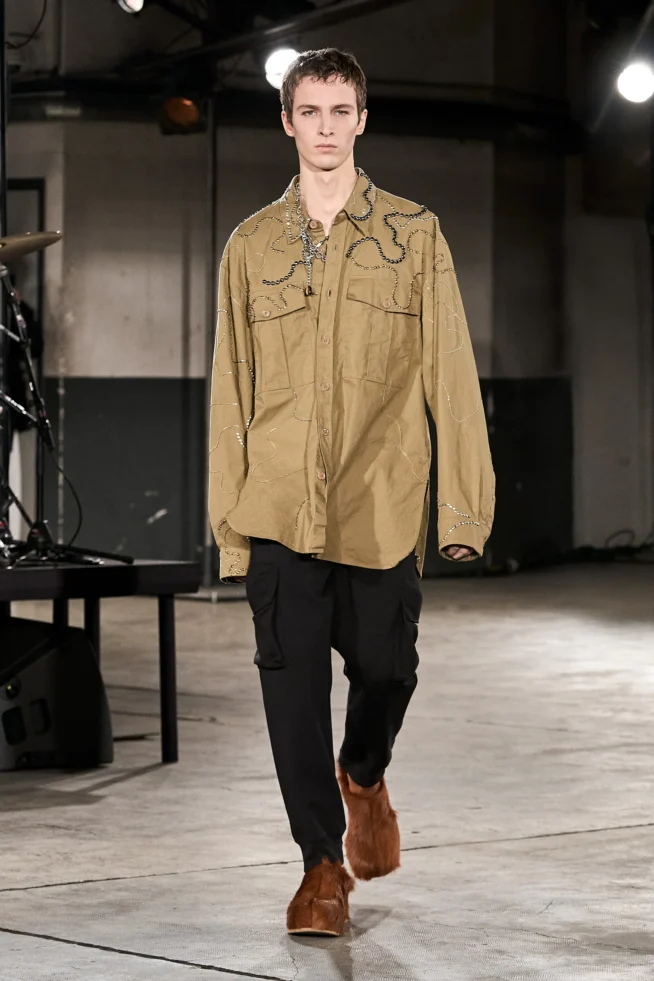 00005-dries-van-noten-fall-2023-menswear-credit-gorunway