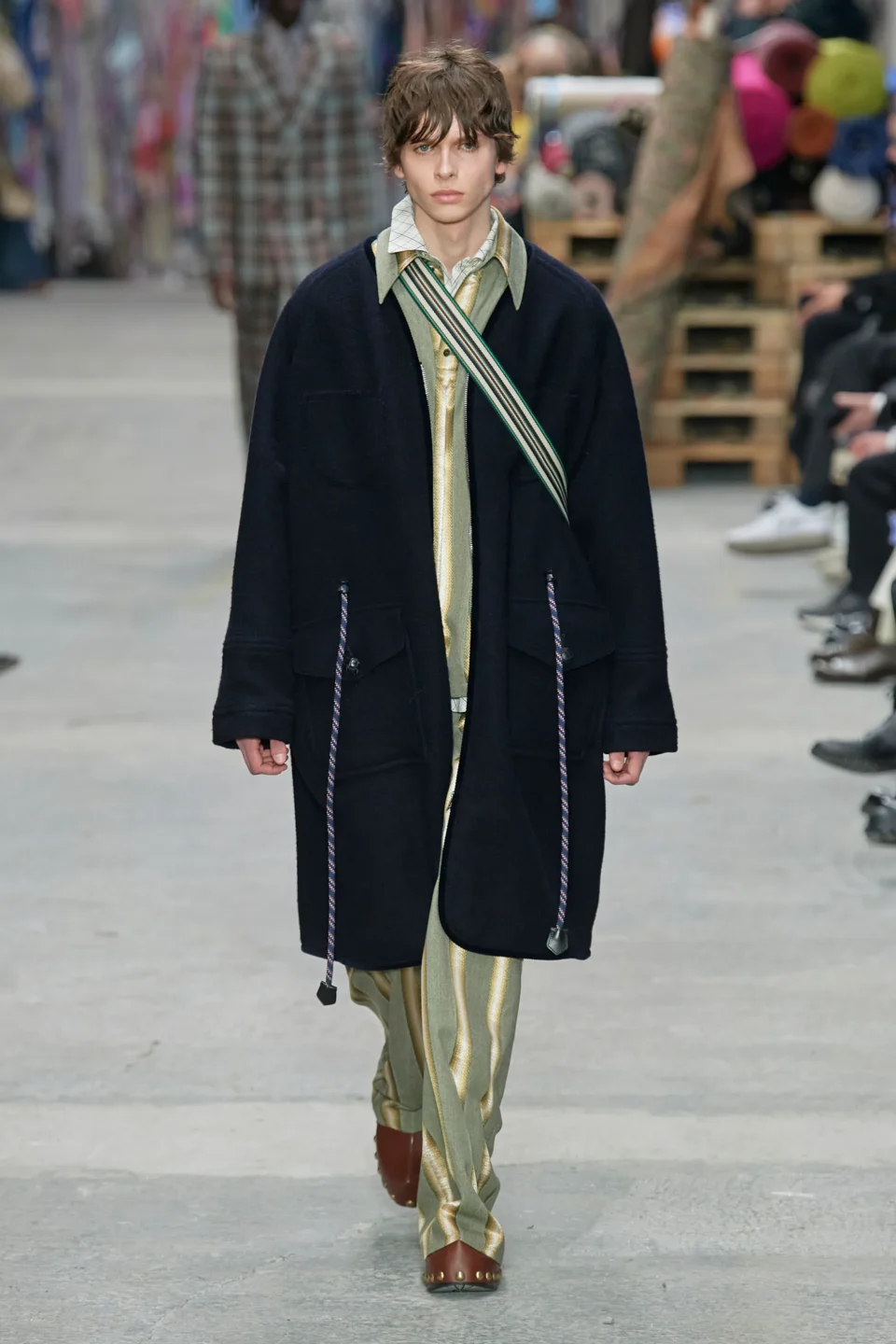 00005-etro-fall-2023-menswear-credit-gorunway