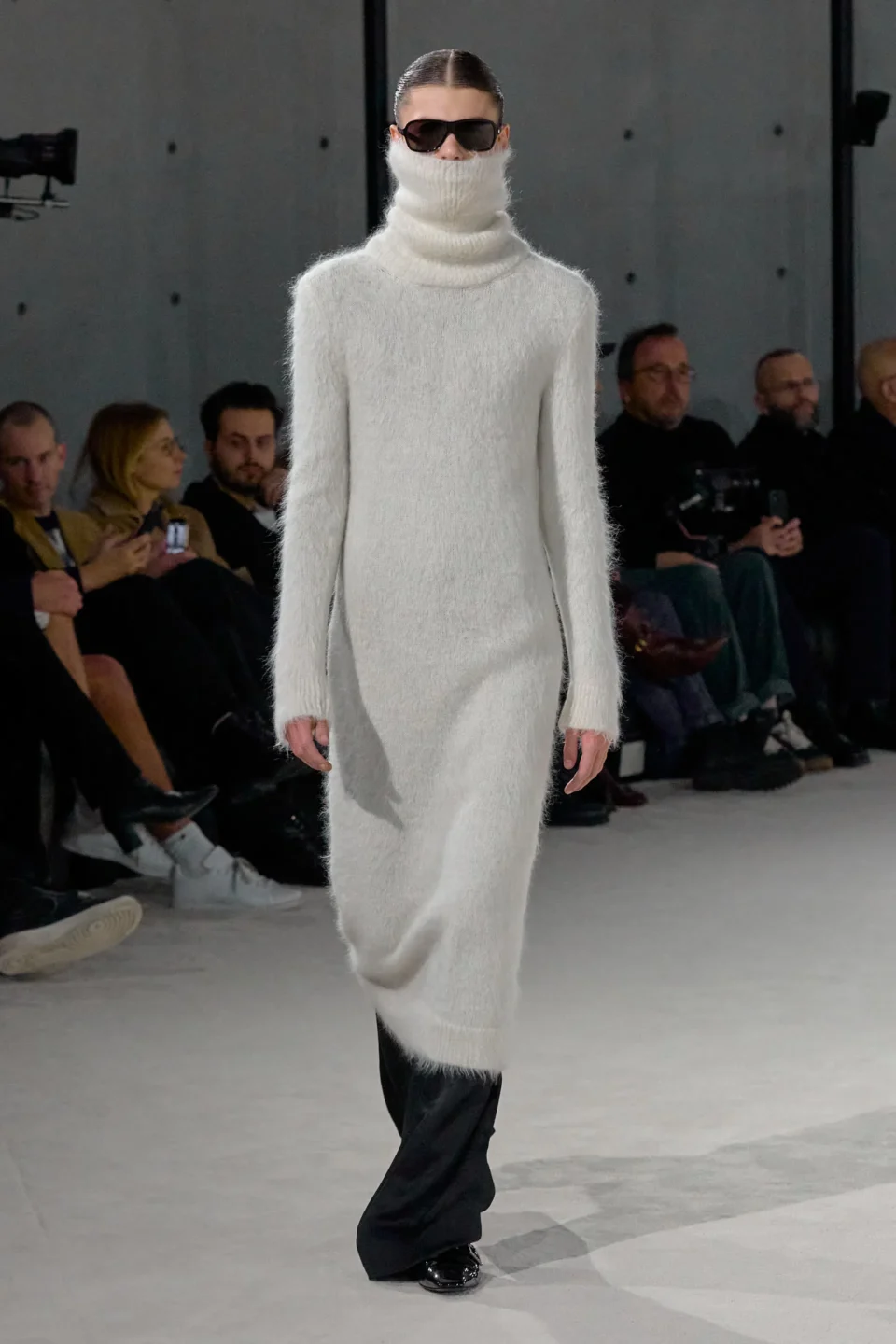 00005-saint-laurent-fall-2023-mens-credit-gorunway