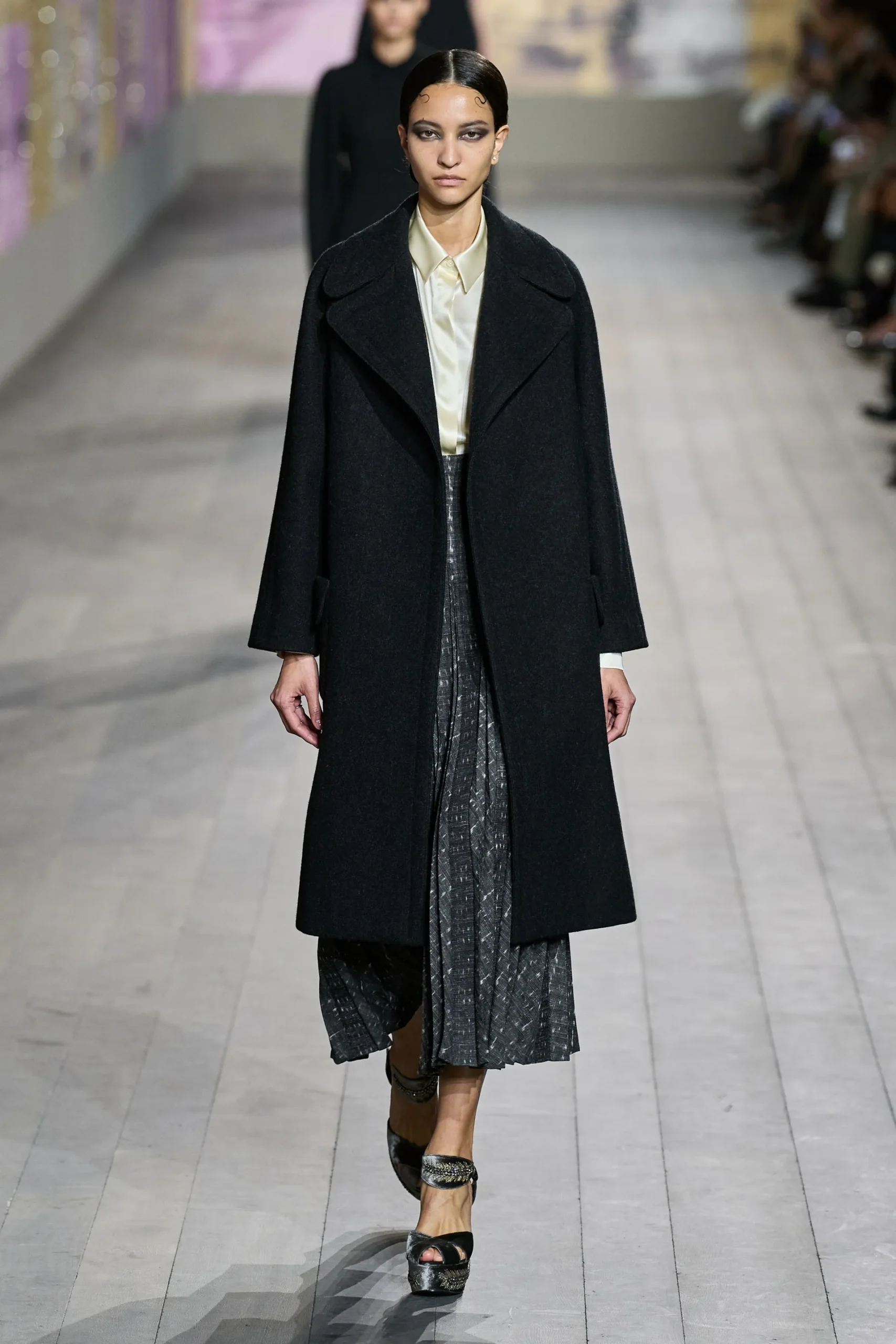 00006-christian-dior-spring-2023-couture-gorunway