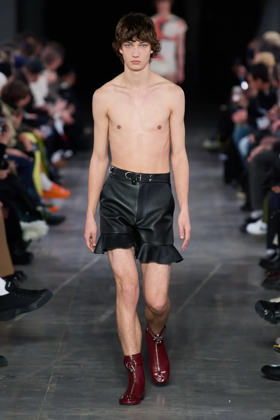 00006-jw-anderson-prefall-2023-credit-gorunway