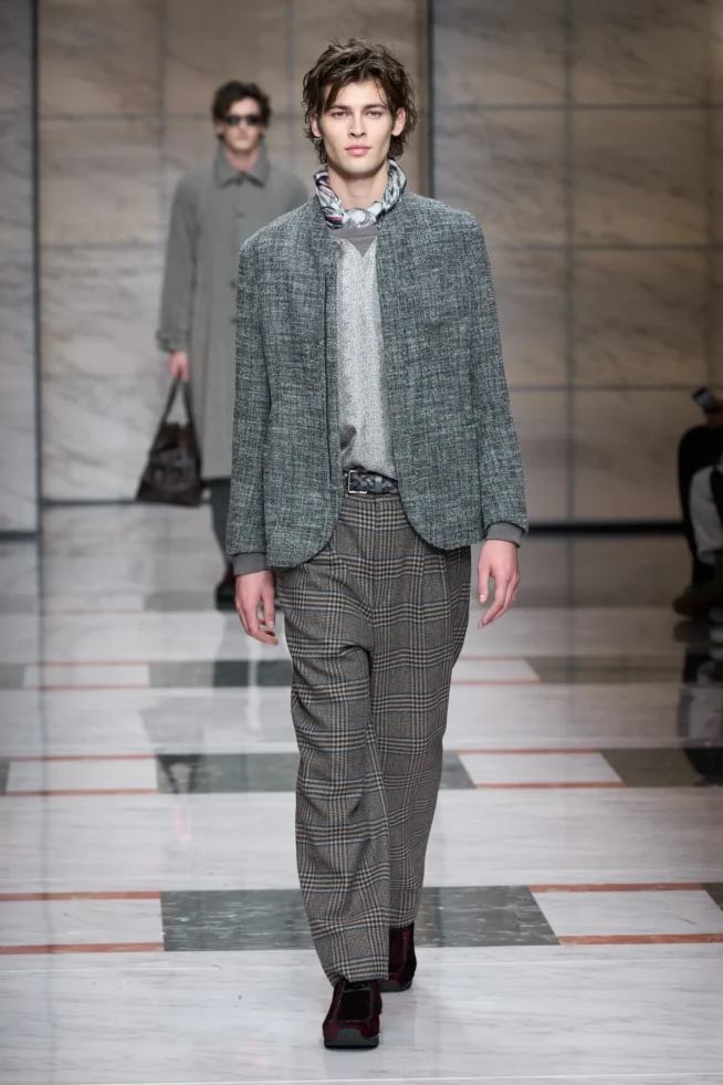 00007-giorgio-armani-fall-2023-menswear-credit-gorunway