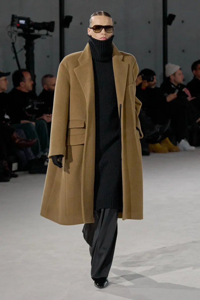 00007-saint-laurent-fall-2023-mens-credit-gorunway