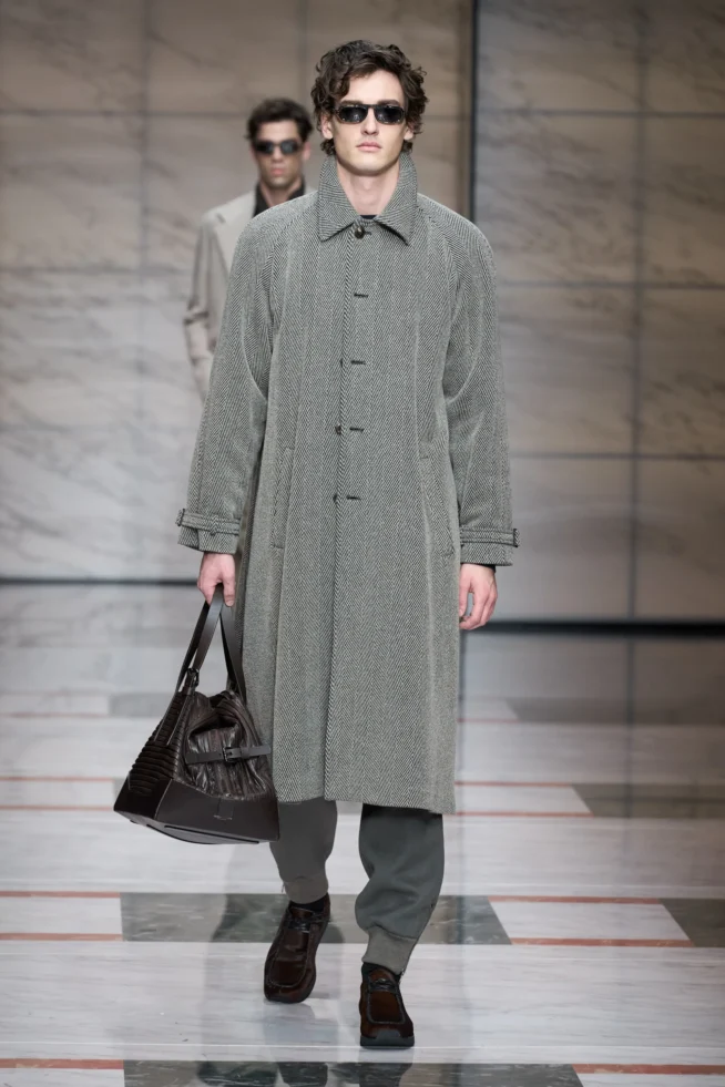 00008-giorgio-armani-fall-2023-menswear-credit-gorunway