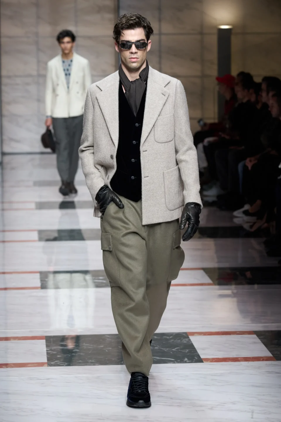 00009-giorgio-armani-fall-2023-menswear-credit-gorunway