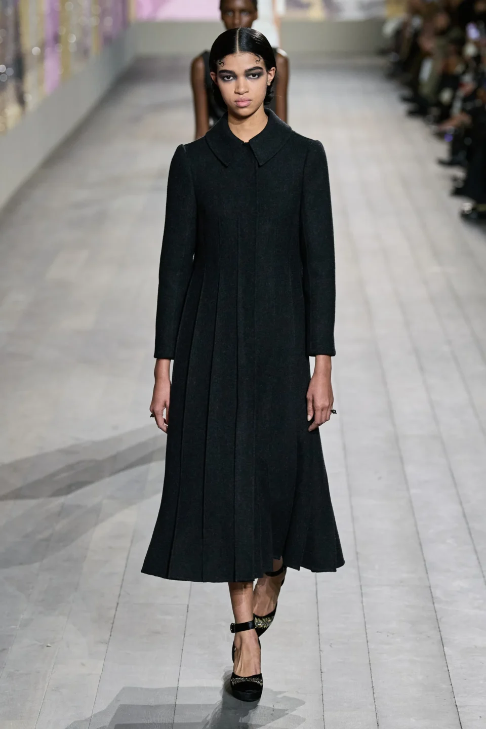 00010-christian-dior-spring-2023-couture-gorunway