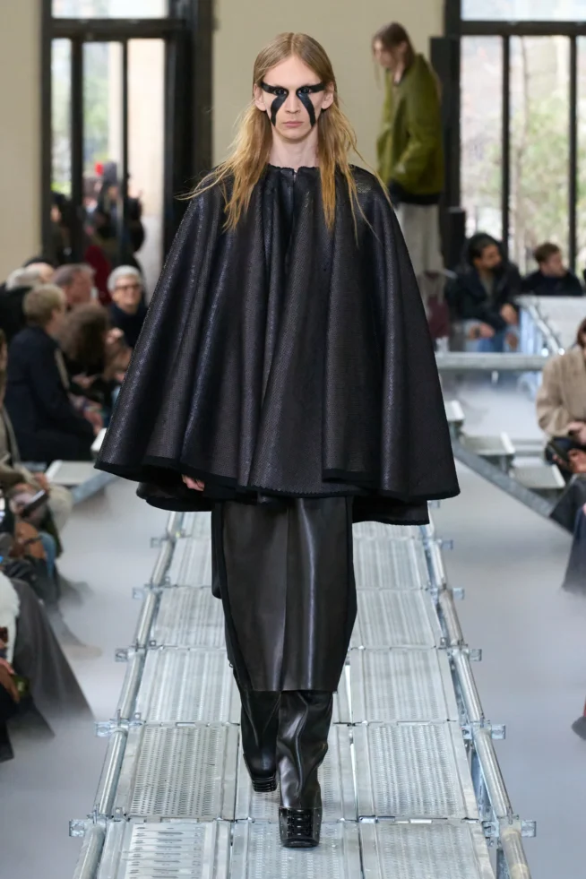 00010-rick-owens-fall-2023-menswear-credit-gorunway