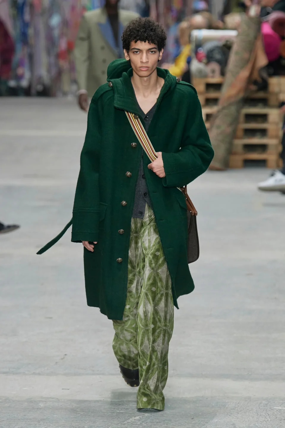 00011-etro-fall-2023-menswear-credit-gorunway