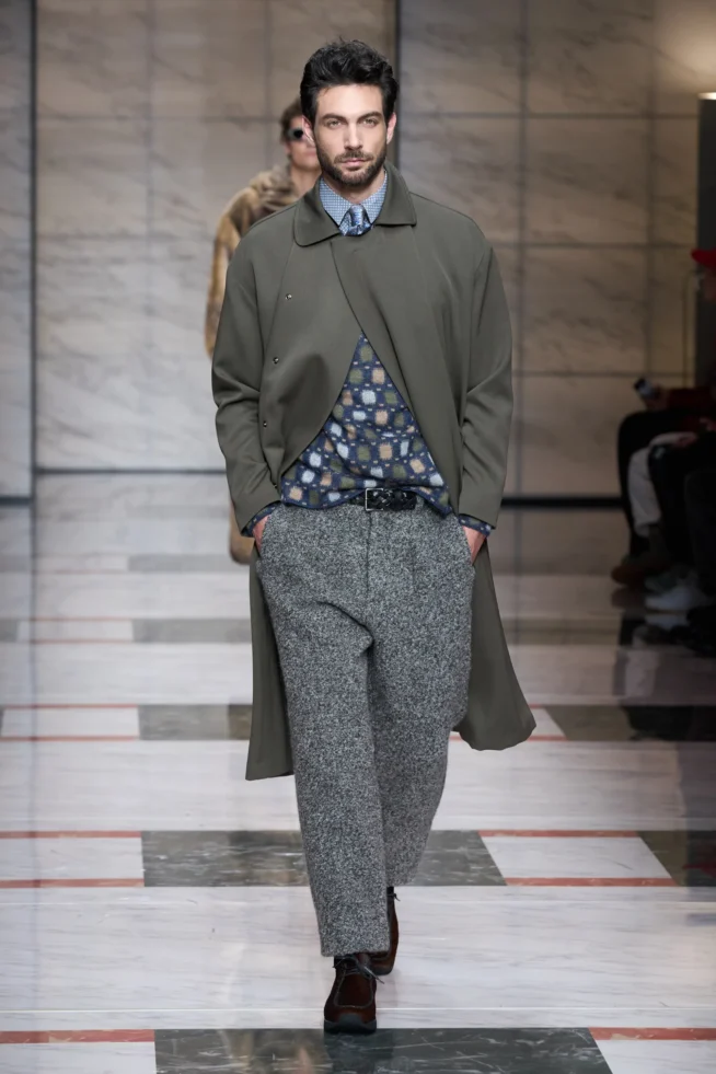 00011-giorgio-armani-fall-2023-menswear-credit-gorunway
